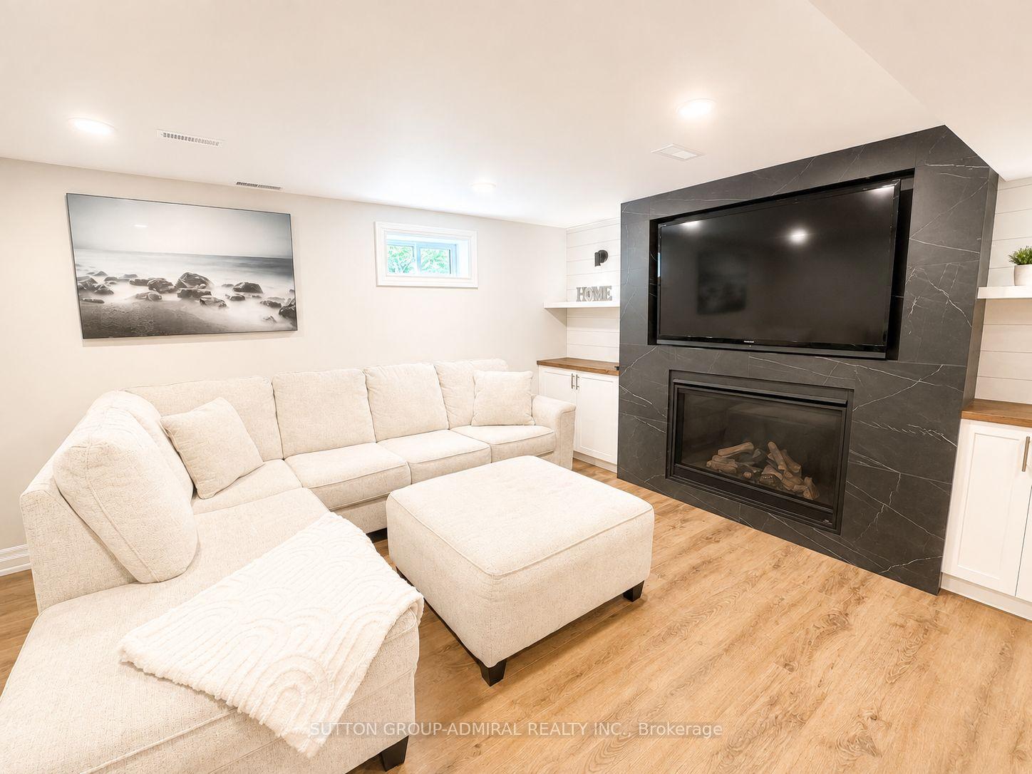 Photo 19 of 214 Centre Street N, New Tecumseth, Beeton — HOMEH