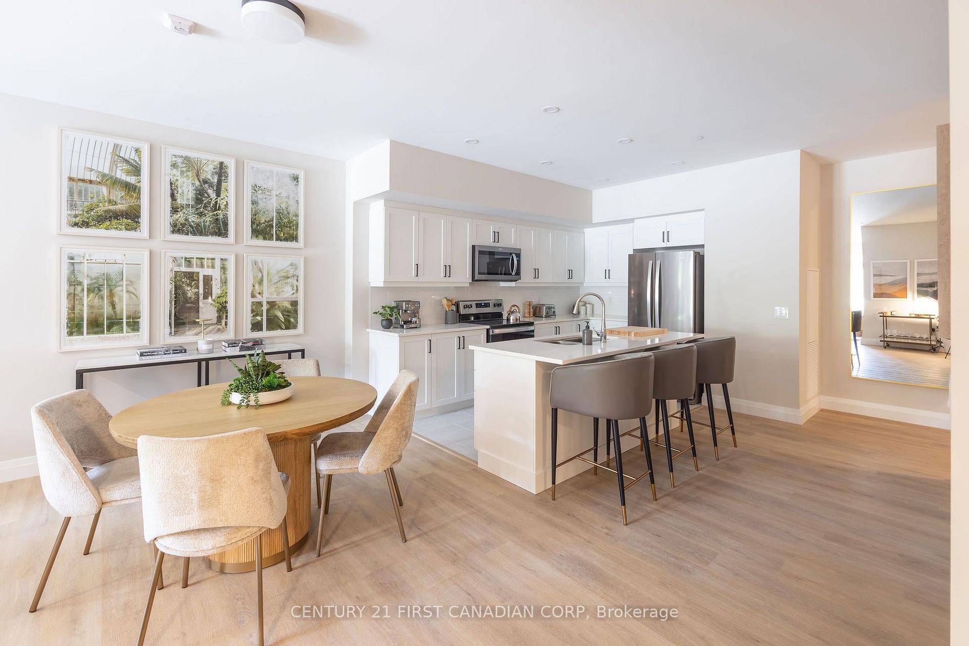 Photo 2 of Unit 314, 230 North Centre Road, London, North B — HOMEH