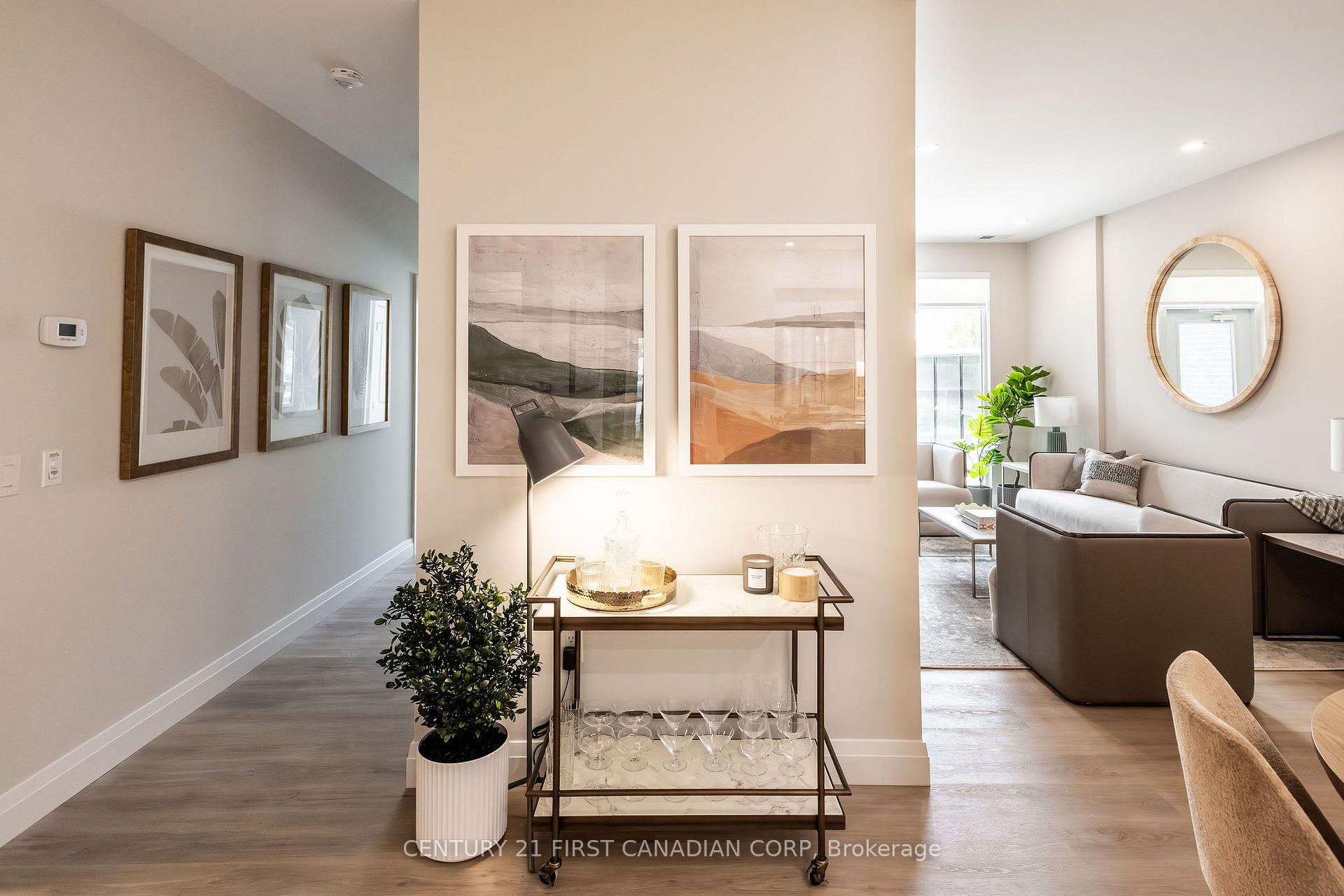 Photo 10 of Unit 314, 230 North Centre Road, London, North B — HOMEH