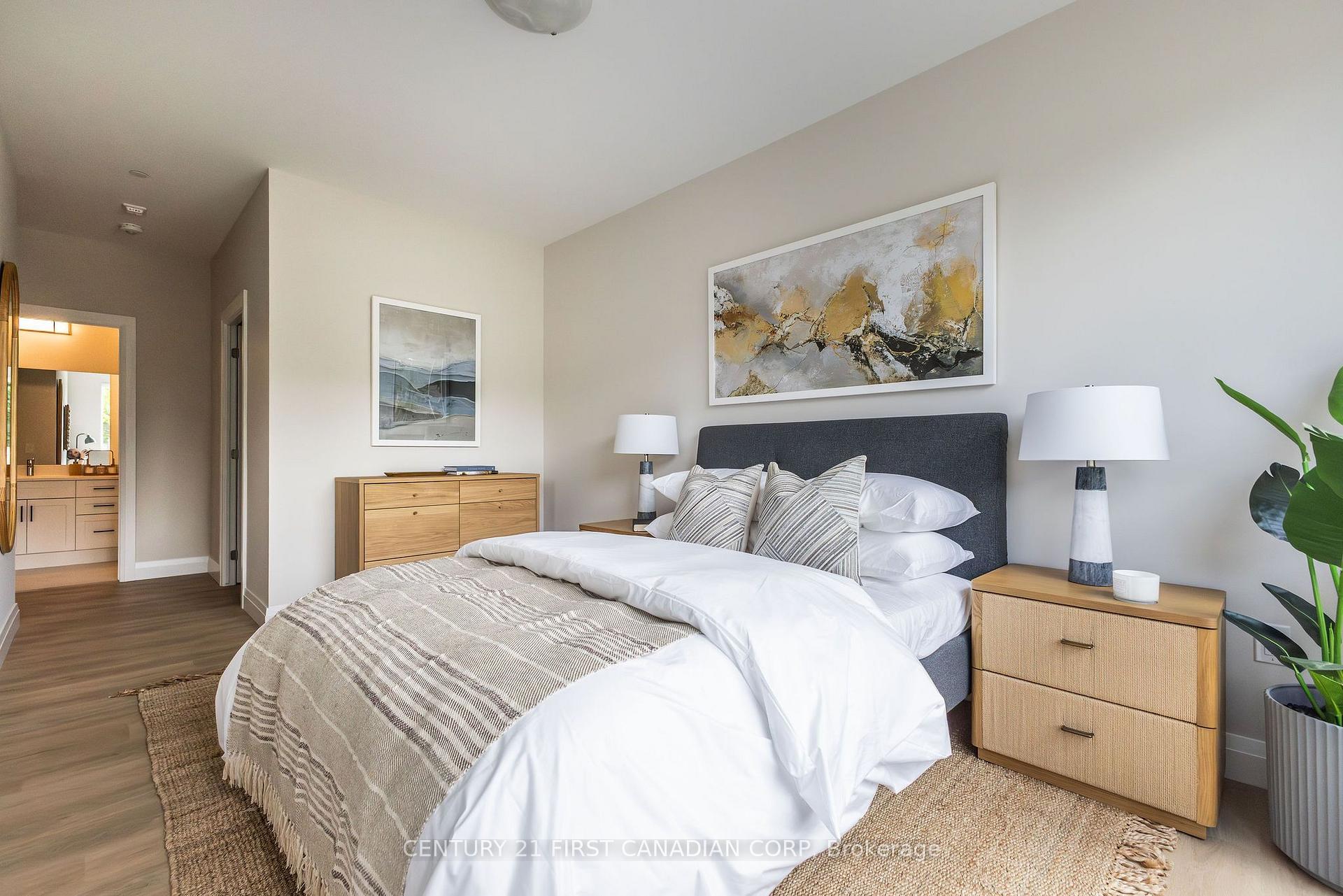 Photo 13 of Unit 314, 230 North Centre Road, London, North B — HOMEH