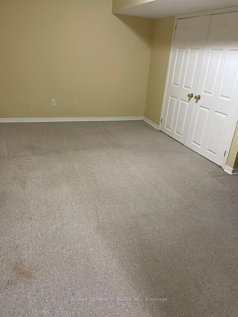 Photo 2 of Unit Basement, 24 Elmrill Road, Markham, Berczy — HOMEH