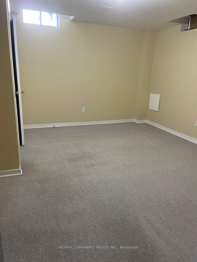 Photo 7 of Unit Basement, 24 Elmrill Road, Markham, Berczy — HOMEH