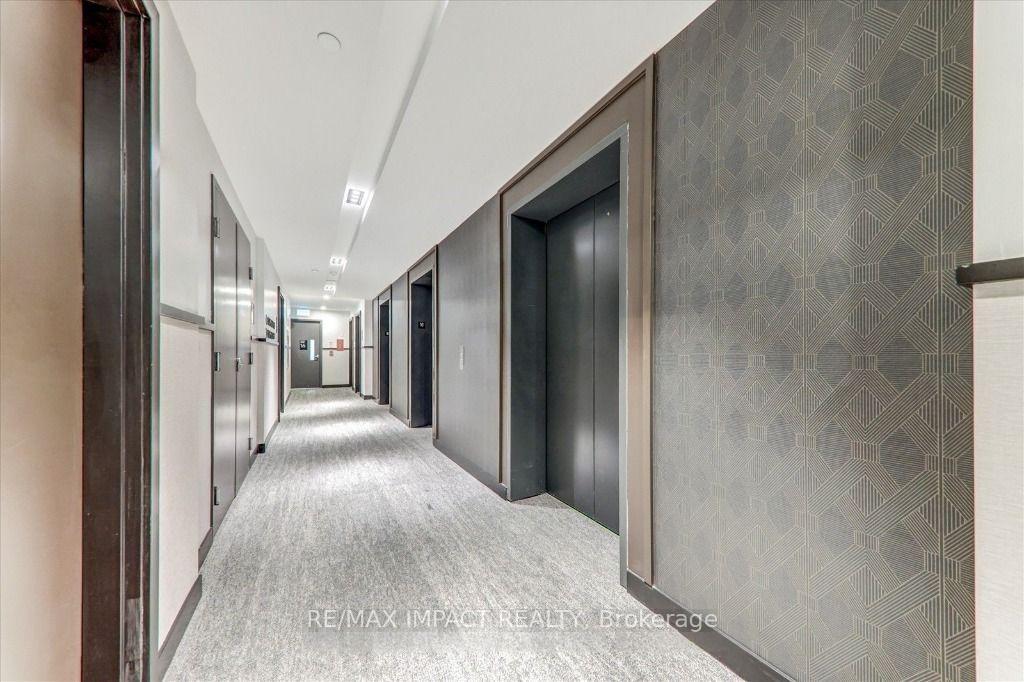 Photo 4 of Unit 1605, 474 Caladari Road, Vaughan, Concord — HOMEH