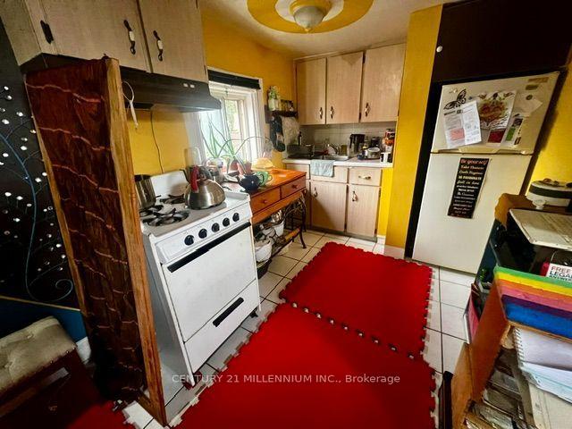 Photo 9 of 38 Miller Street, Toronto, Weston-Pellam Park — HOMEH