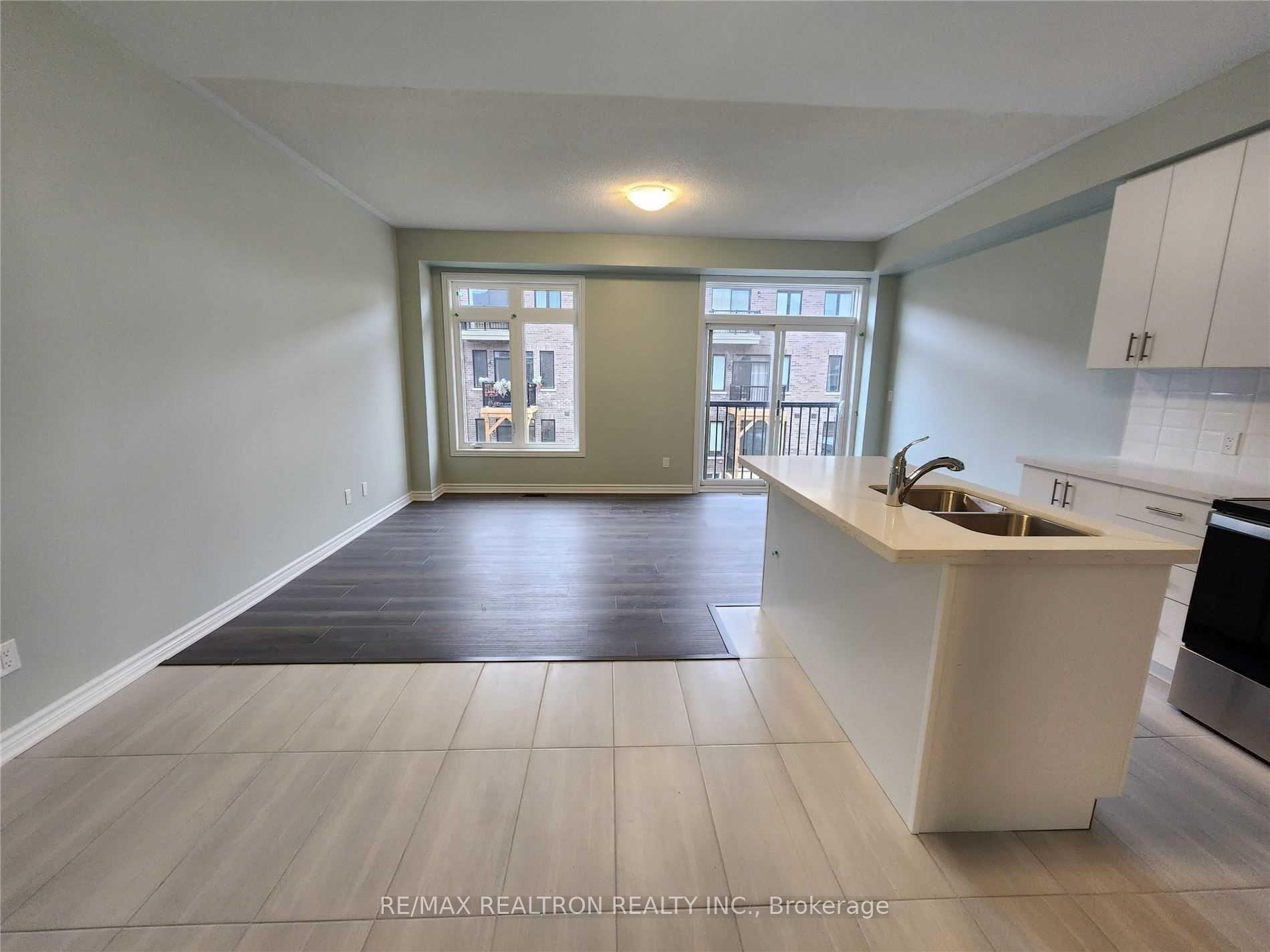 Photo 10 of 8 Royal Collection Way, Whitby, Lynde Creek — HOMEH