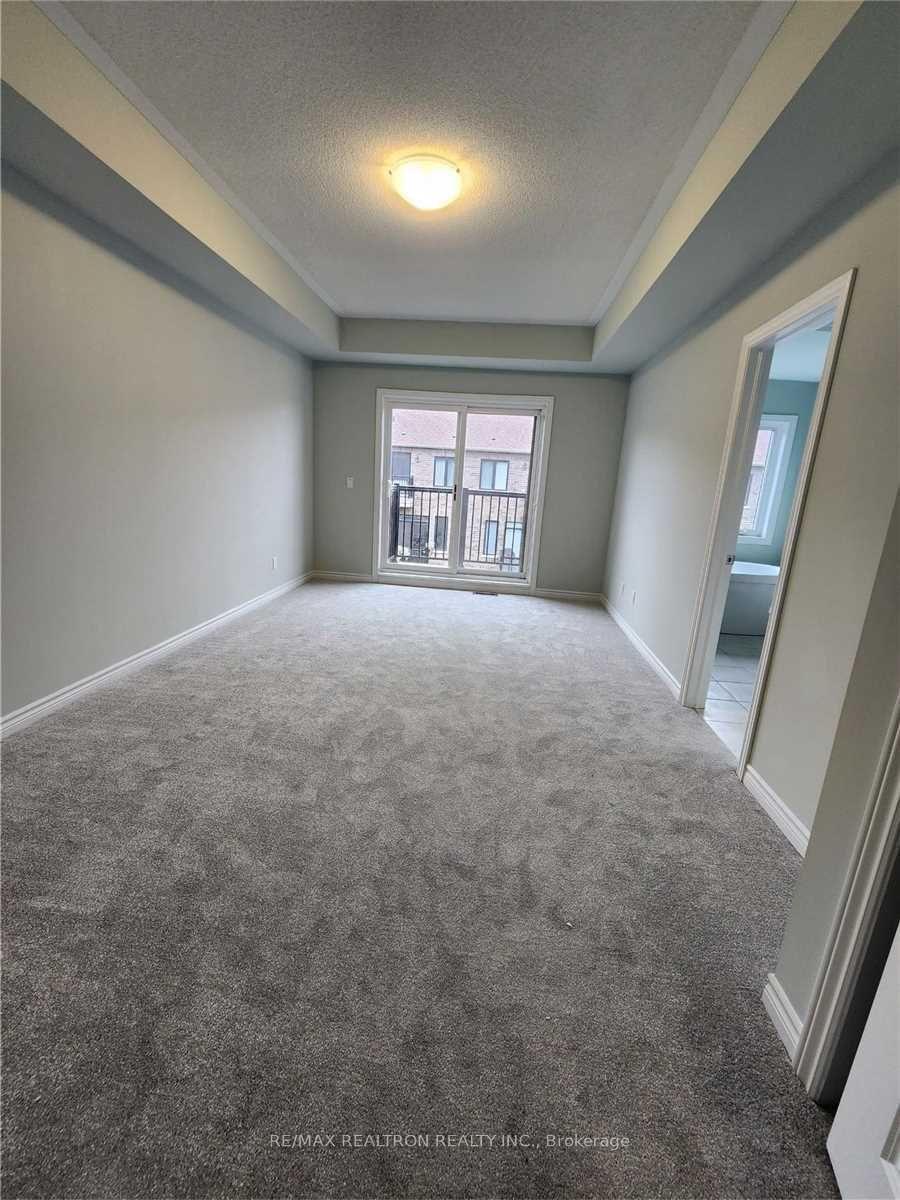 Photo 12 of 8 Royal Collection Way, Whitby, Lynde Creek — HOMEH