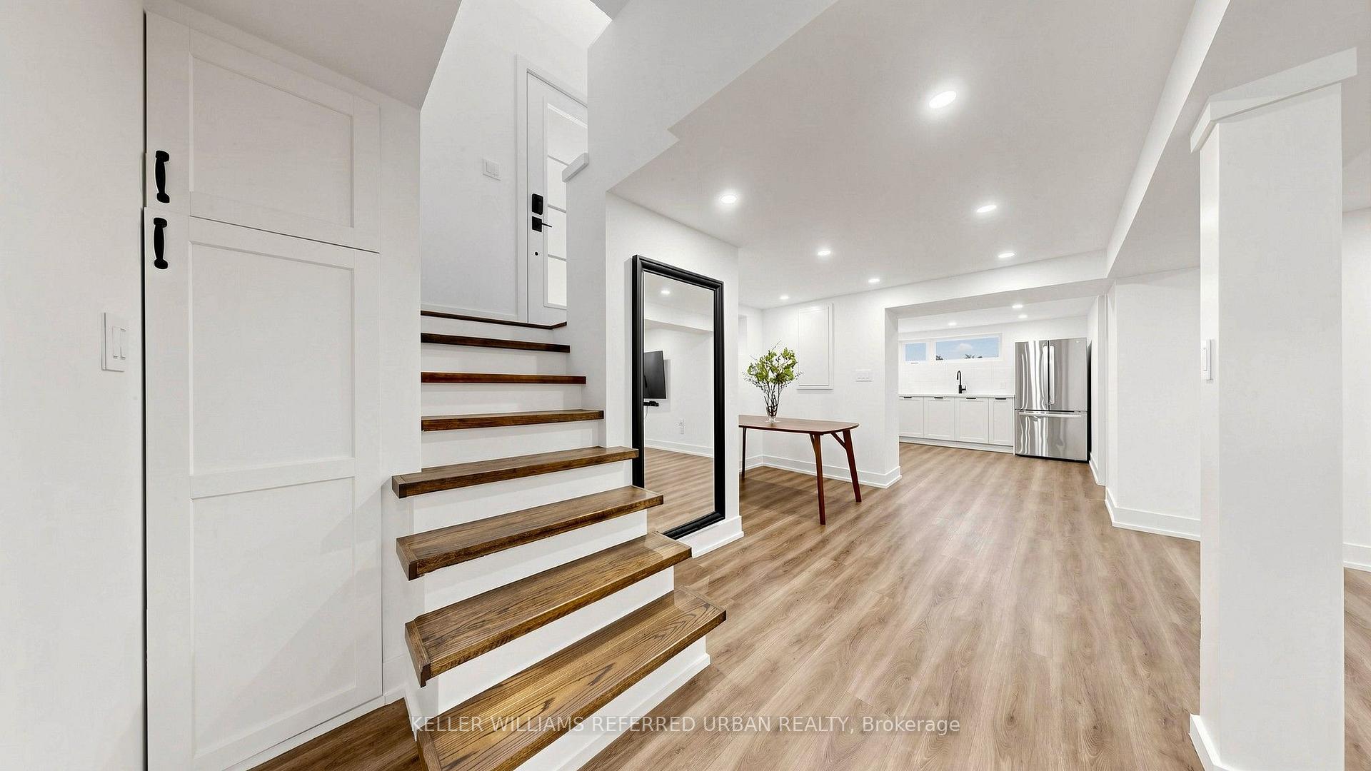 Photo 7 of Unit Lower, 6 Frankfort Avenue, North York, Rustic — HOMEH
