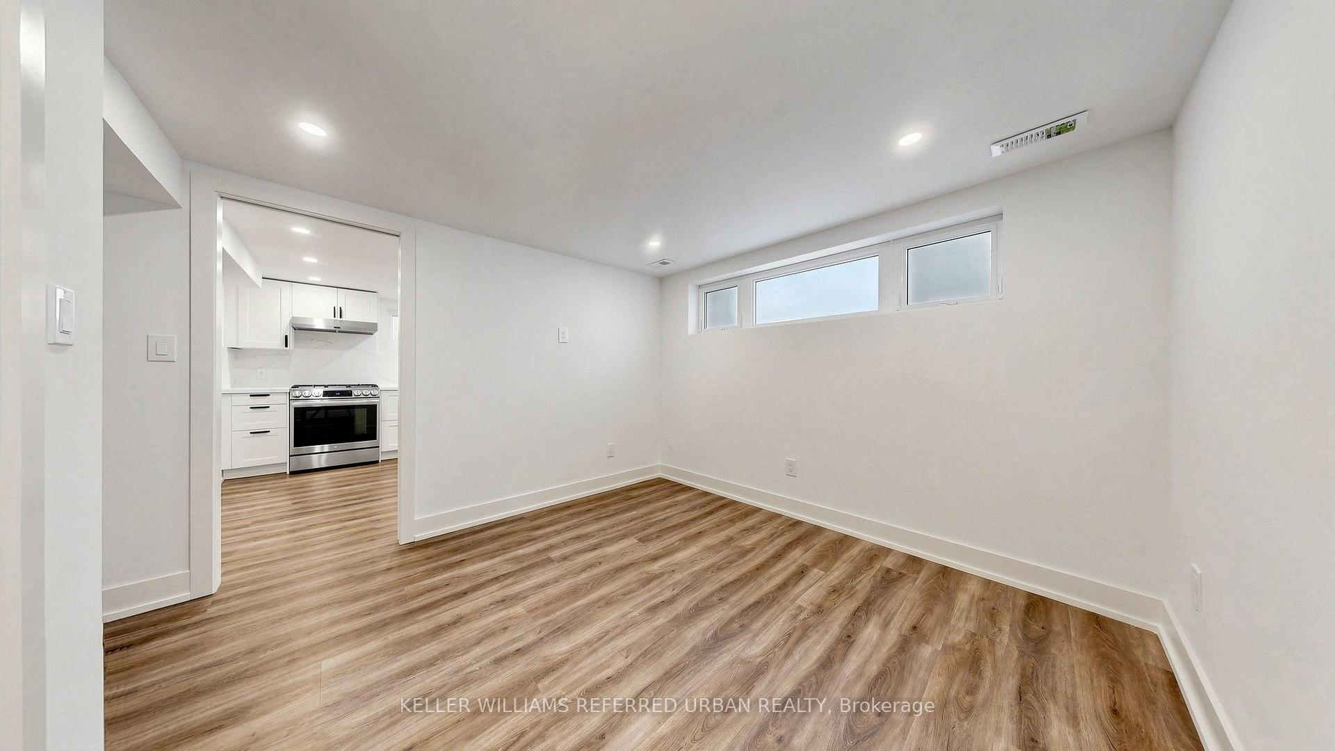 Photo 13 of Unit Lower, 6 Frankfort Avenue, North York, Rustic — HOMEH