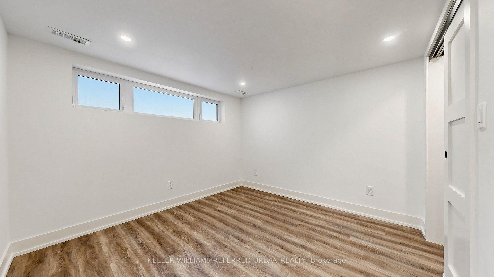 Photo 14 of Unit Lower, 6 Frankfort Avenue, North York, Rustic — HOMEH