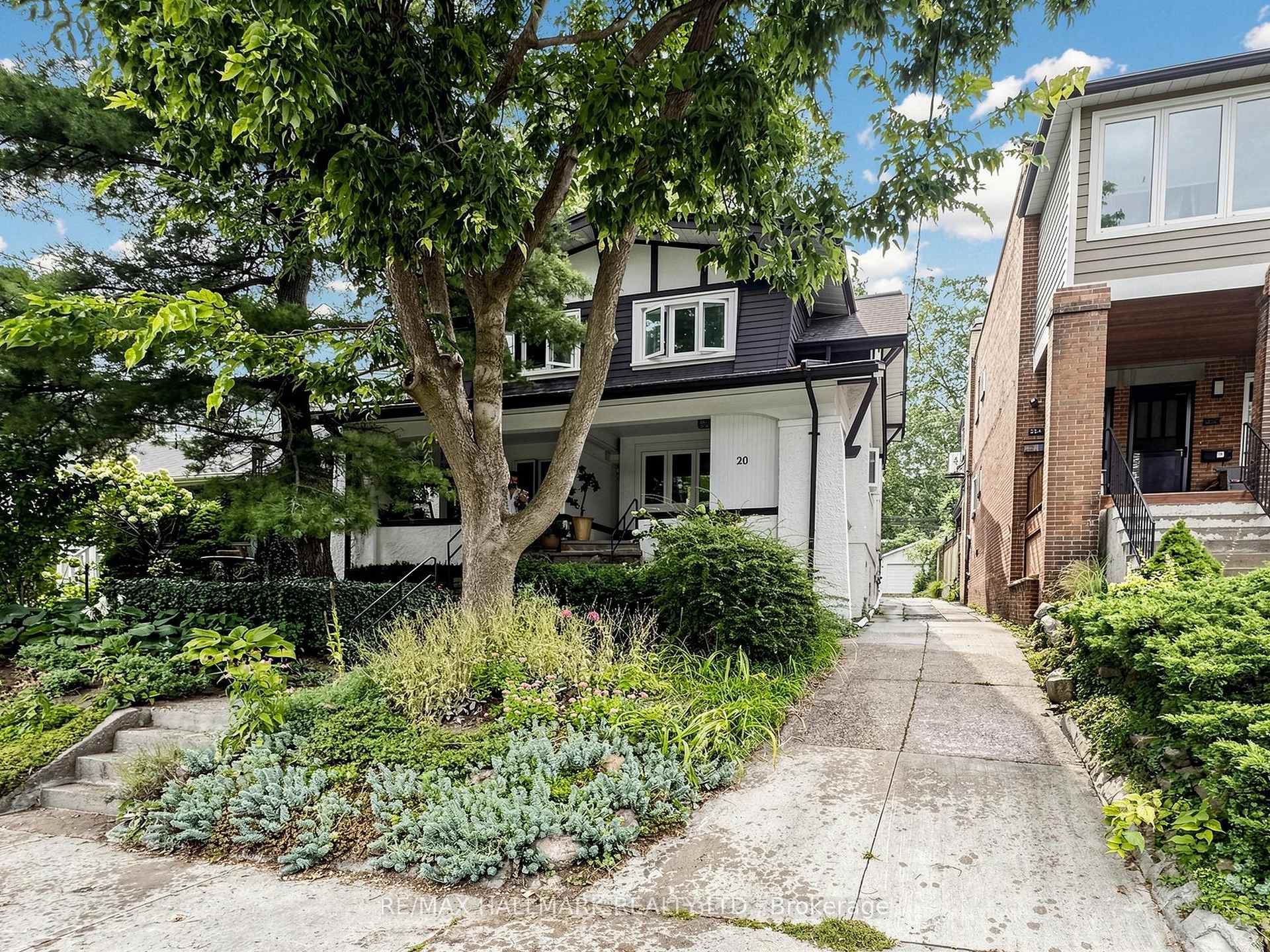 Photo 14 of Unit Main/Second Floor, 20 Glenfern Avenue, Toronto, The Beaches — HOMEH