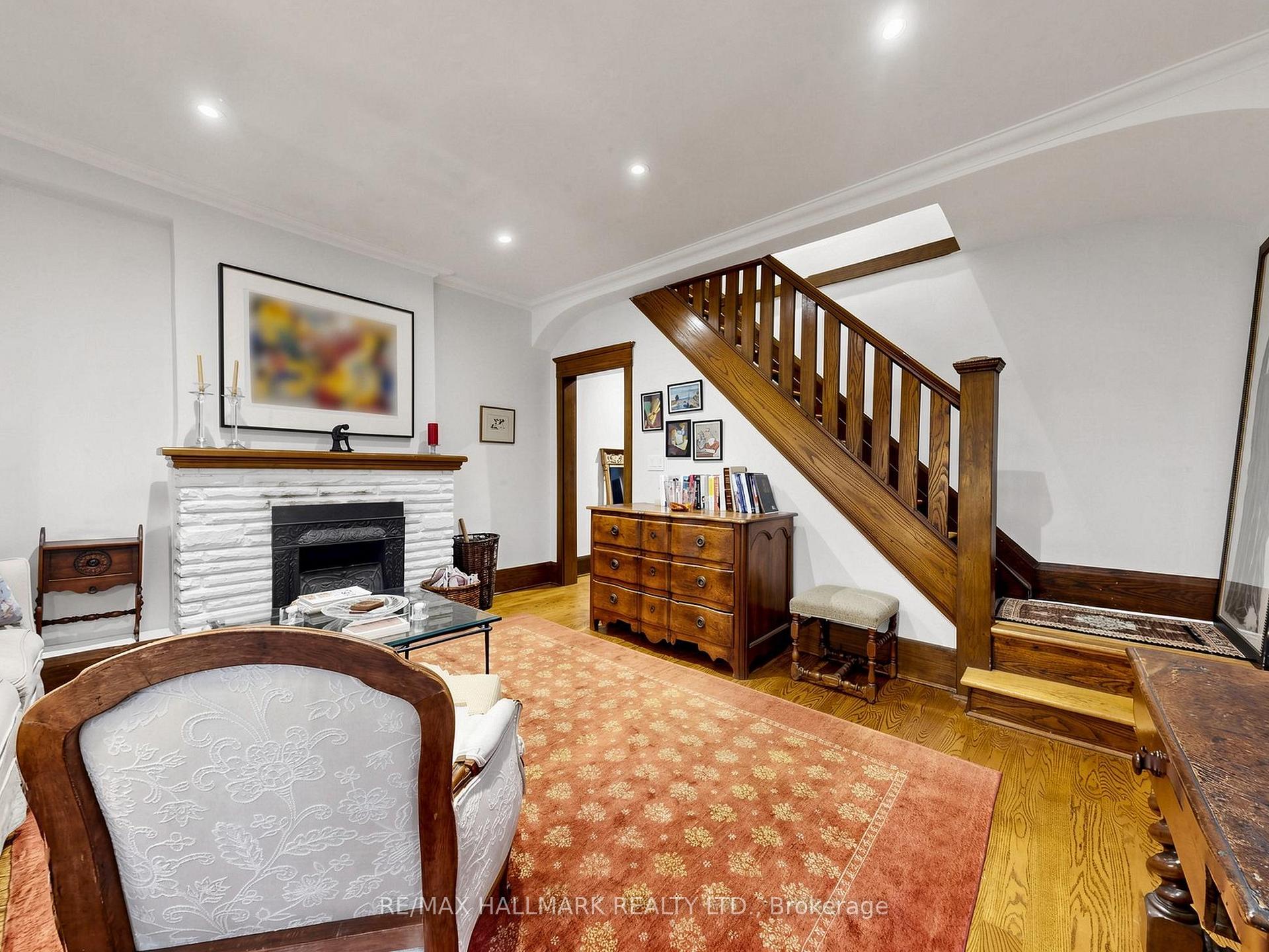 Photo 18 of Unit Main/Second Floor, 20 Glenfern Avenue, Toronto, The Beaches — HOMEH