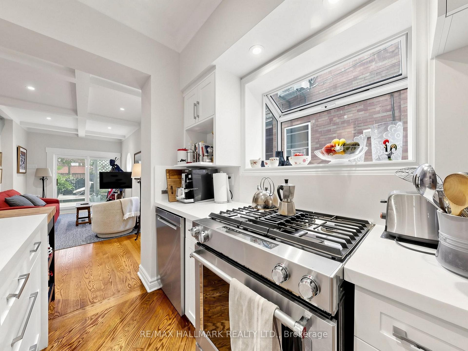 Photo 35 of Unit Main/Second Floor, 20 Glenfern Avenue, Toronto, The Beaches — HOMEH