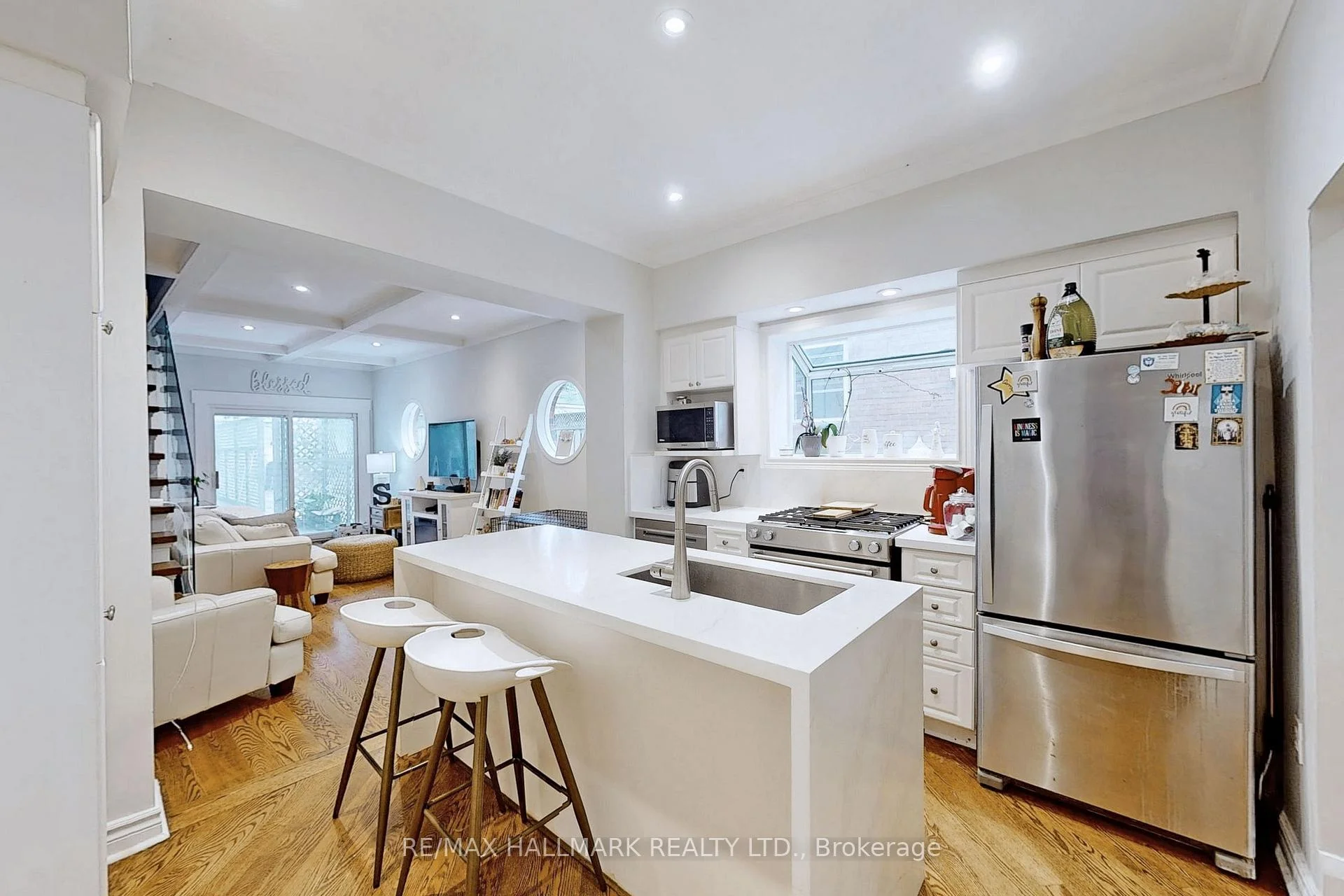 Photo 4 of Unit Main/Second Floor, 20 Glenfern Avenue, Toronto, The Beaches — HOMEH