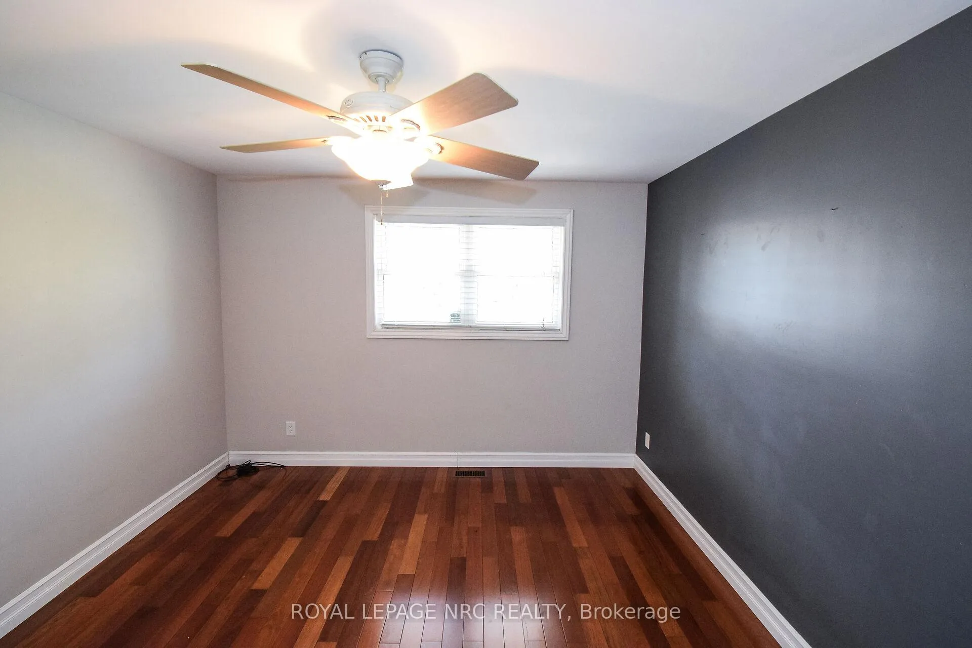 Photo 17 of 7 Port Master Drive, St. Catharines, Martindale Pond — HOMEH