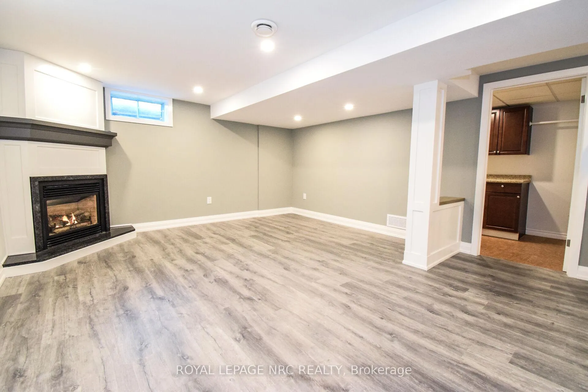 Photo 31 of 7 Port Master Drive, St. Catharines, Martindale Pond — HOMEH