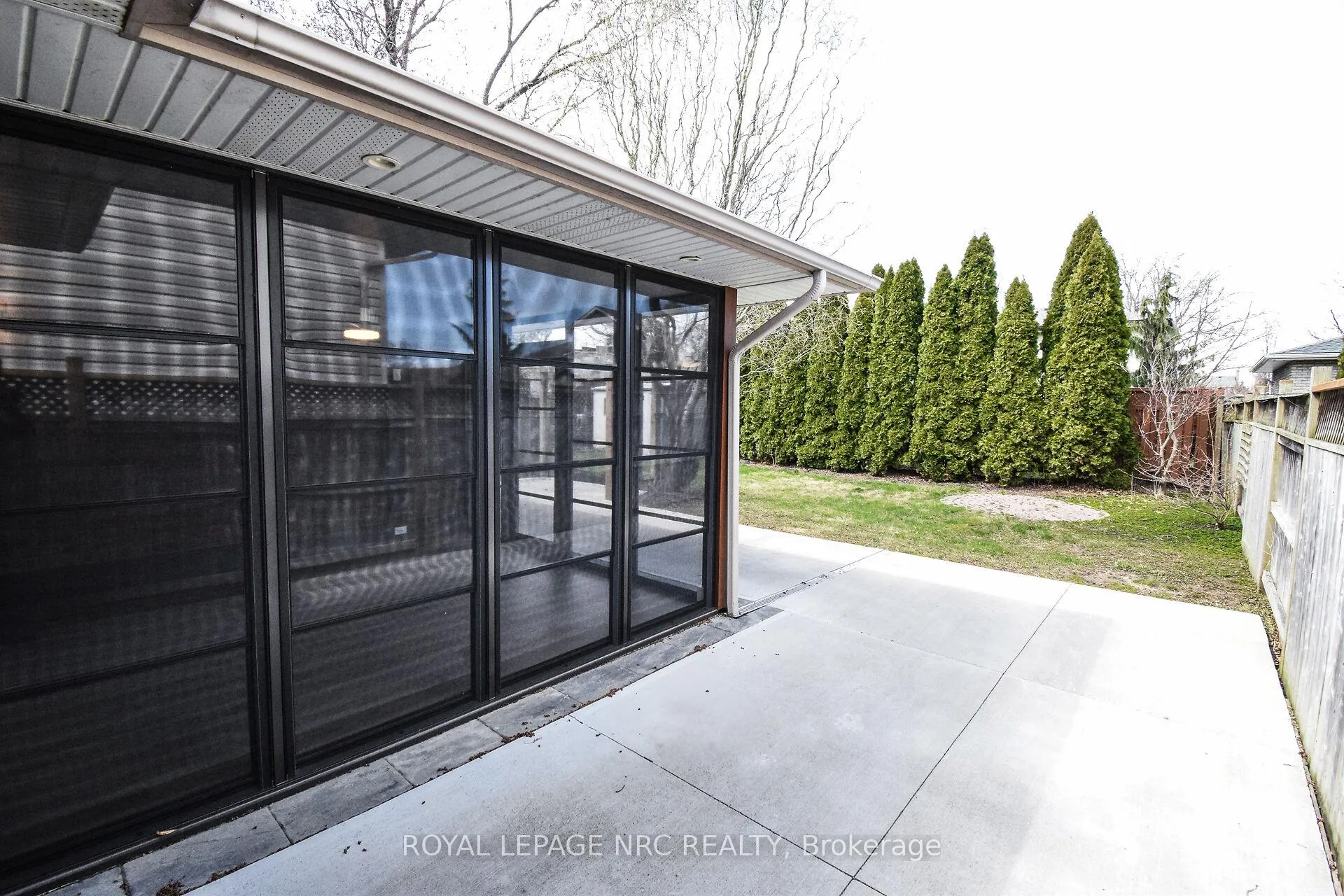 Photo 39 of 7 Port Master Drive, St. Catharines, Martindale Pond — HOMEH