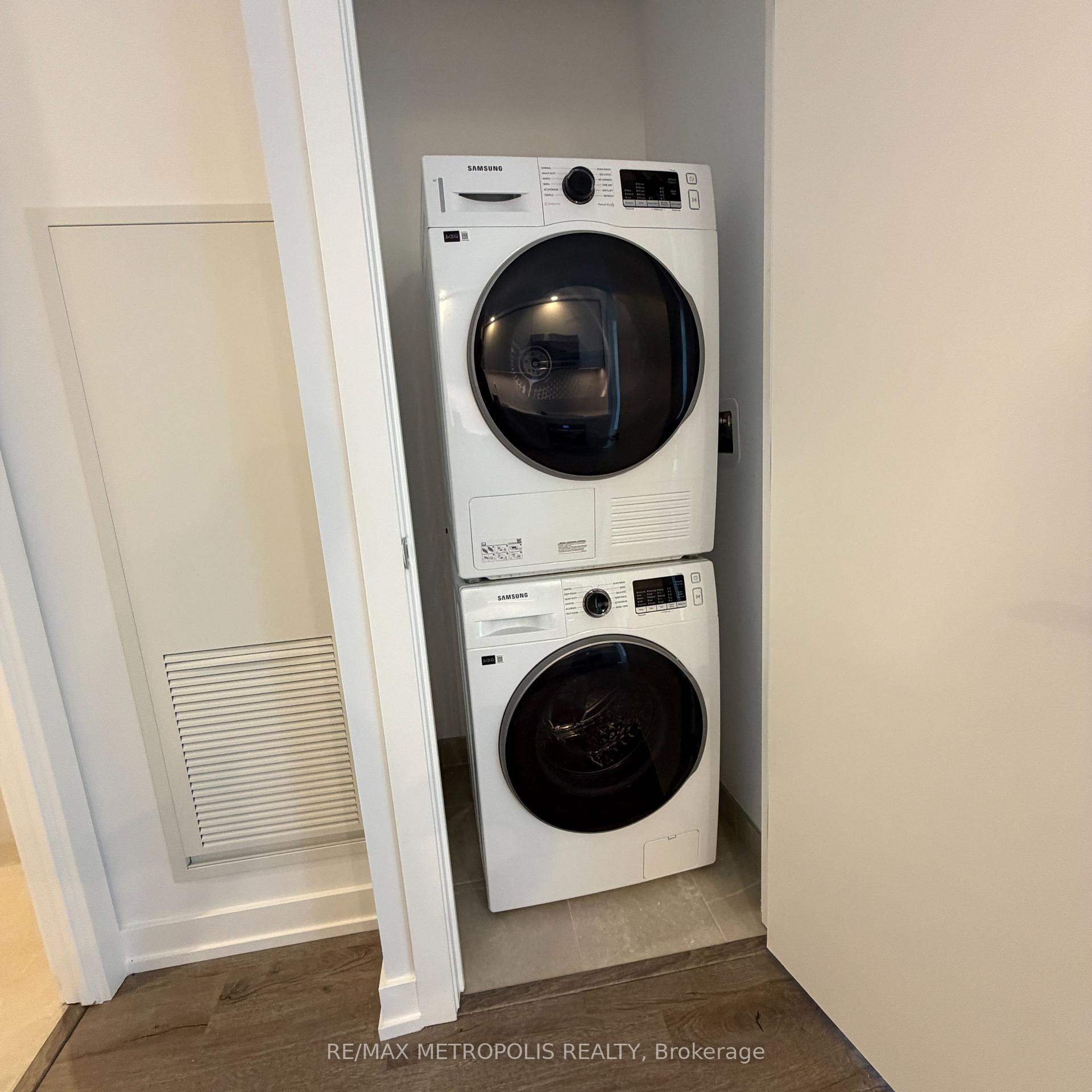 Photo 11 of Unit 1507 B, 21 Meadowdale Road, Vaughan, Vaughan Corporate Centre — HOMEH