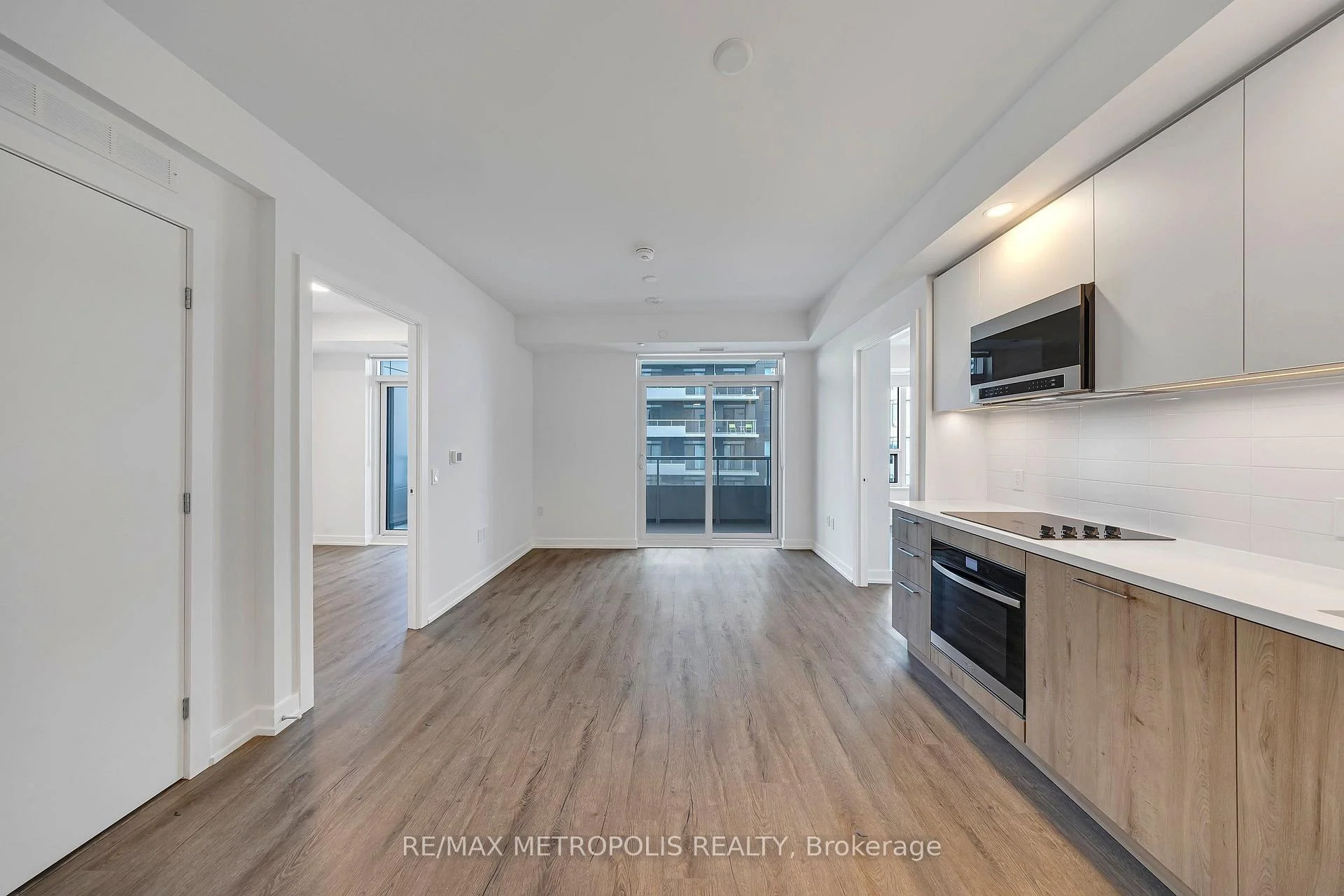 Photo 8 of Unit 1507 B, 21 Meadowdale Road, Vaughan, Vaughan Corporate Centre — HOMEH