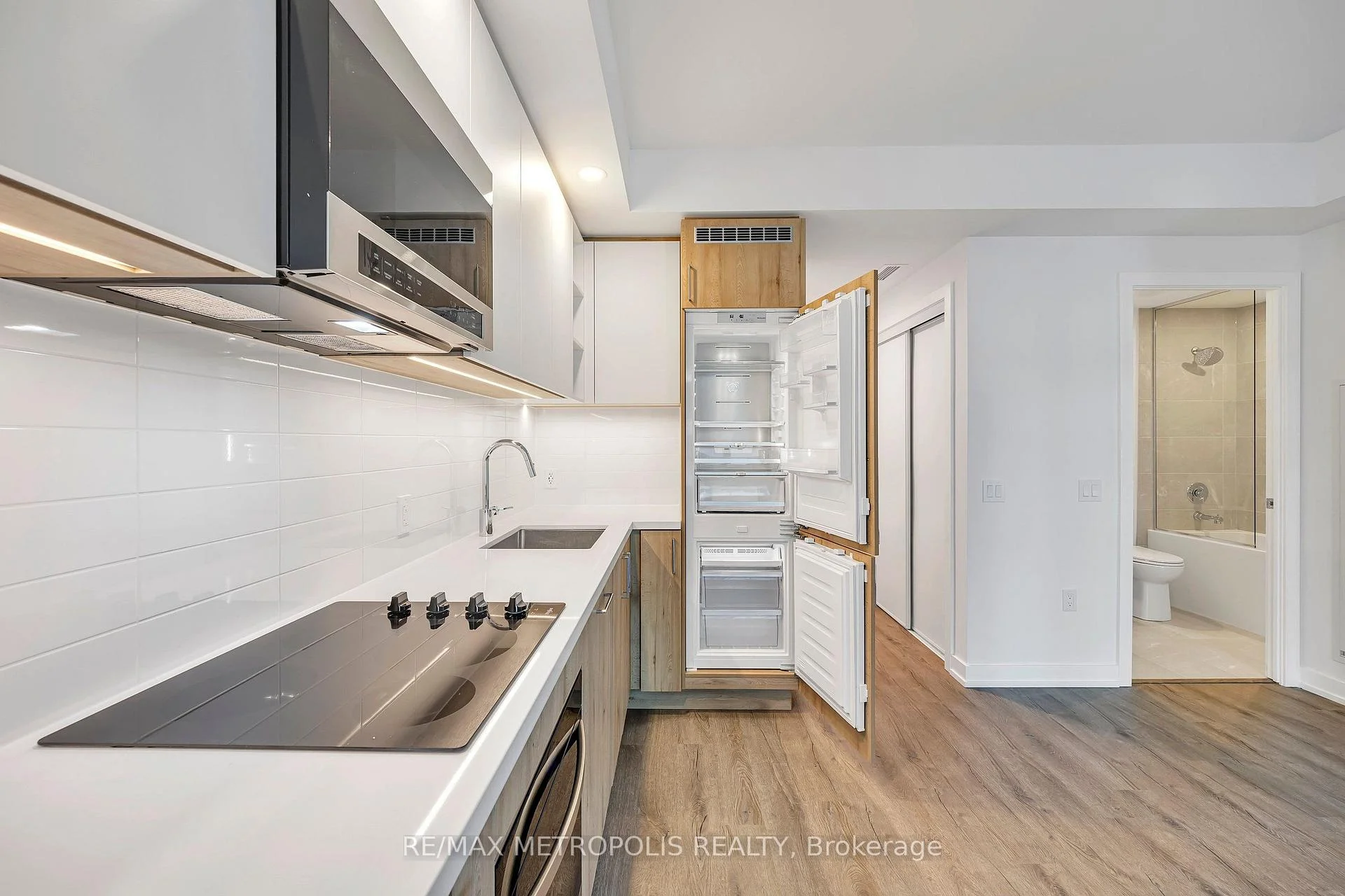 Photo 14 of Unit 1507 B, 21 Meadowdale Road, Vaughan, Vaughan Corporate Centre — HOMEH