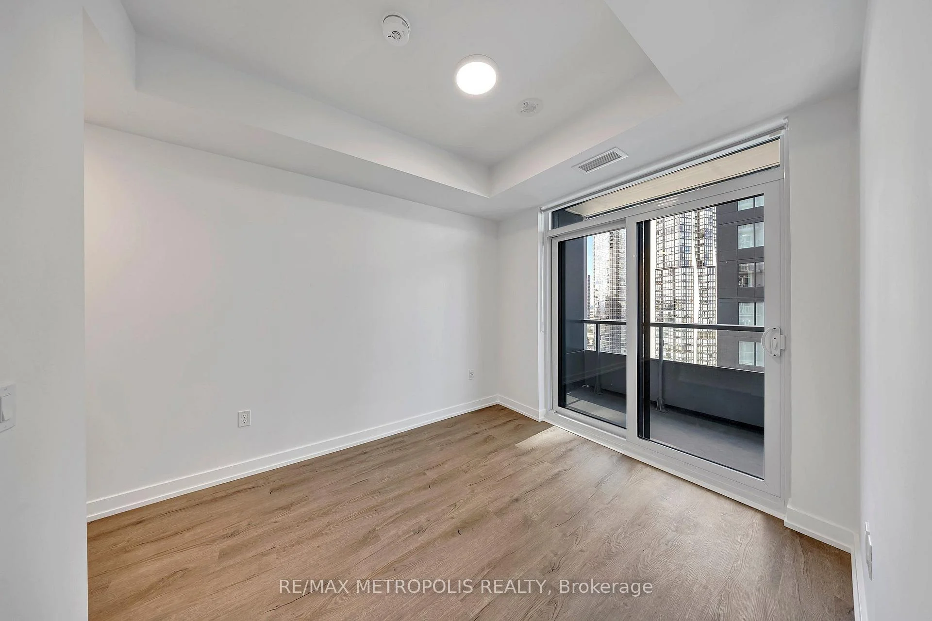 Photo 22 of Unit 1507 B, 21 Meadowdale Road, Vaughan, Vaughan Corporate Centre — HOMEH