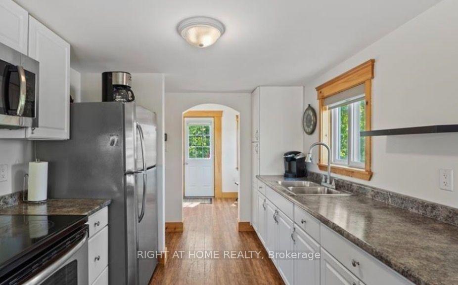 Photo 8 of 1190 South Morrison Lake Road, Gravenhurst, Wood (Gravenhurst) — HOMEH