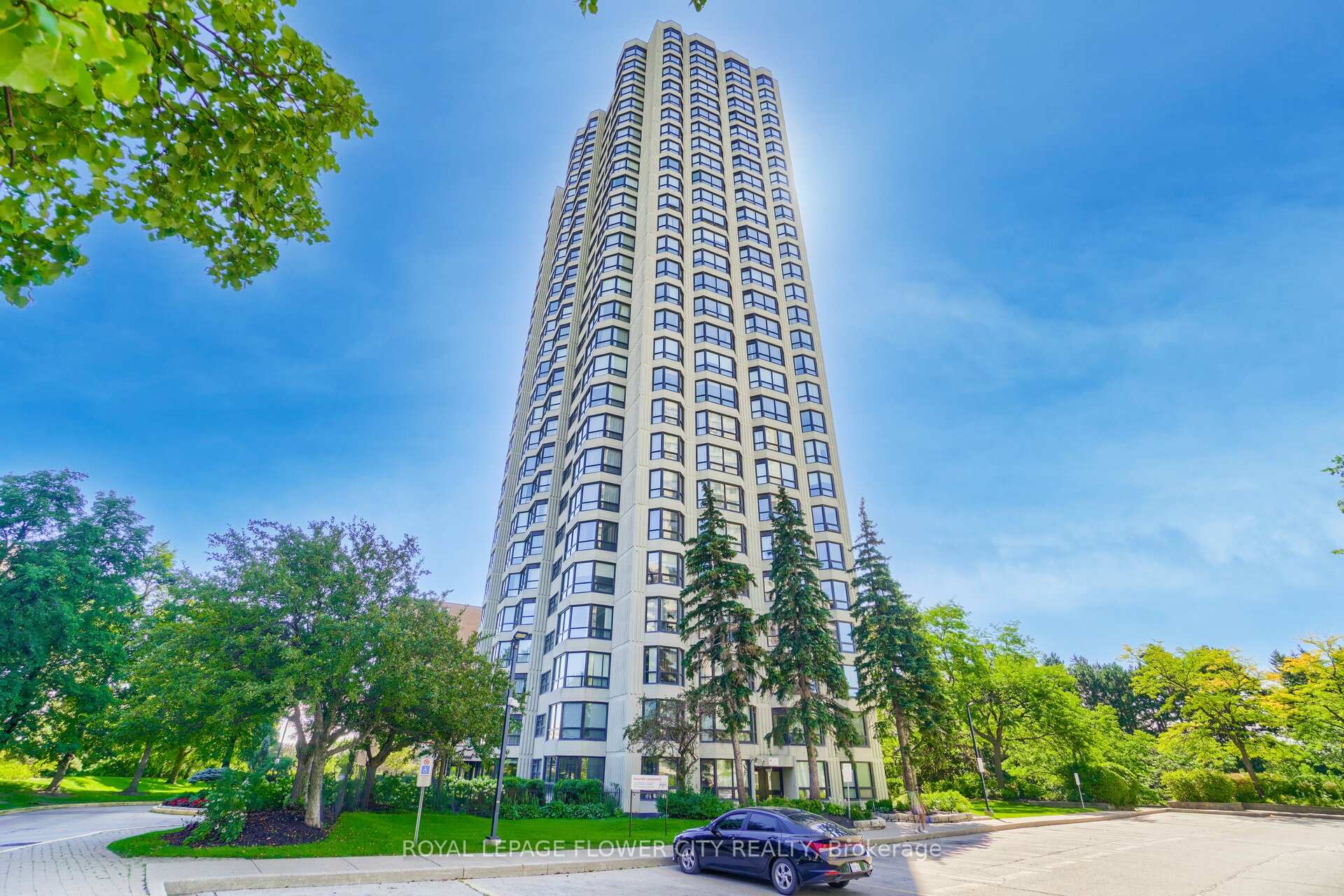 Photo 3 of Unit 307, 8 Lisa Street, Brampton, Queen Street Corridor — HOMEH