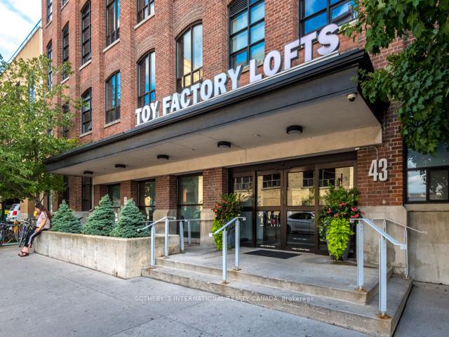 Front of Unit 718, 43 Hanna Avenue