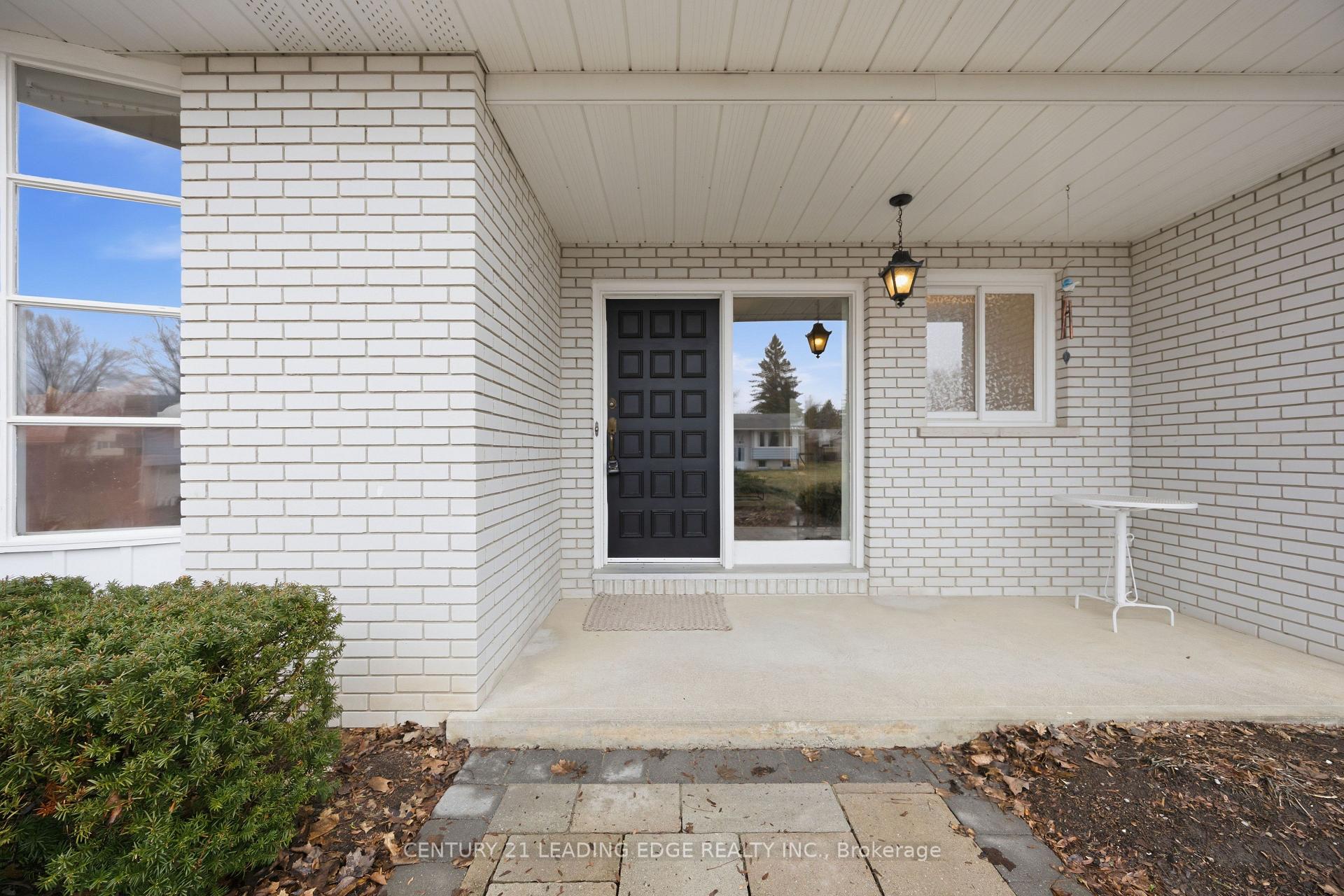 Photo 6 of 72 Beaver Ridge Drive, Brock, Cannington — HOMEH