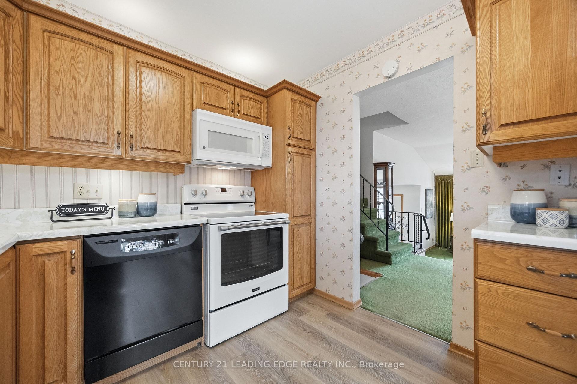 Photo 24 of 72 Beaver Ridge Drive, Brock, Cannington — HOMEH