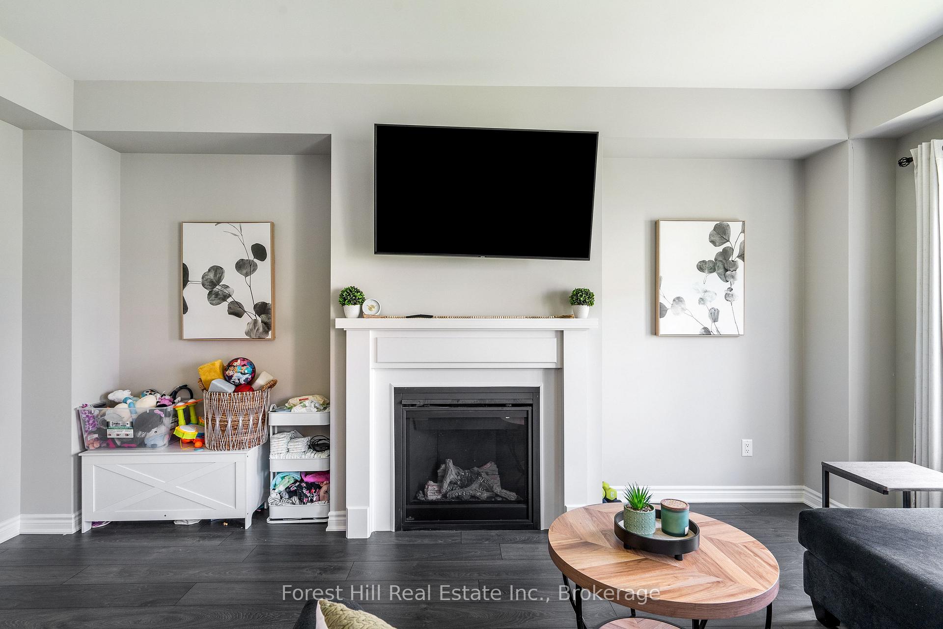 Photo 3 of 281 Springfield Crescent, Clearview, Stayner — HOMEH