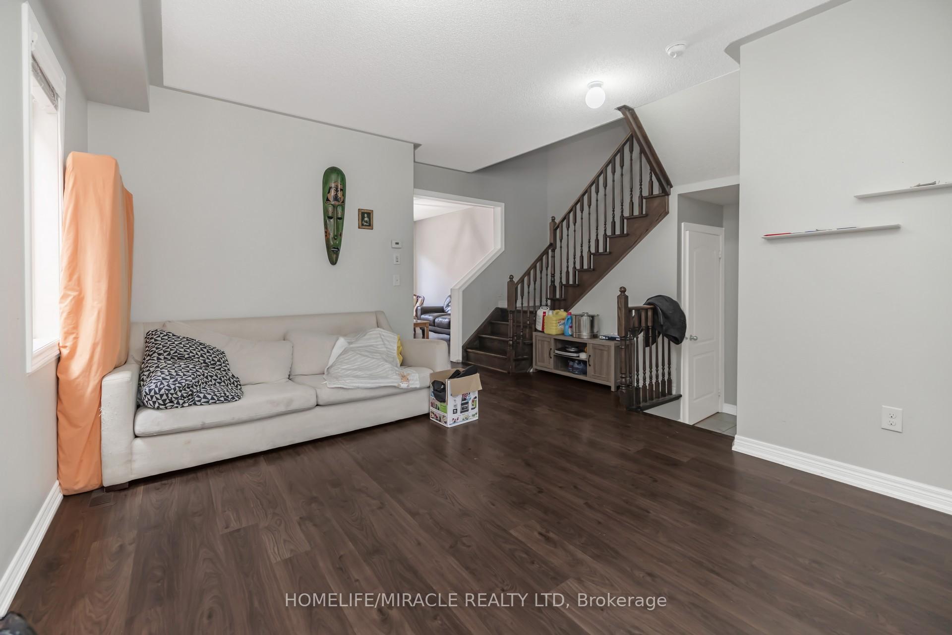 Photo 7 of 26 Altura Way, Brampton, Bram East — HOMEH