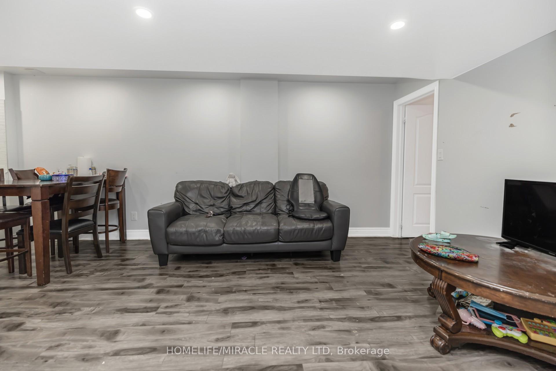 Photo 18 of 26 Altura Way, Brampton, Bram East — HOMEH