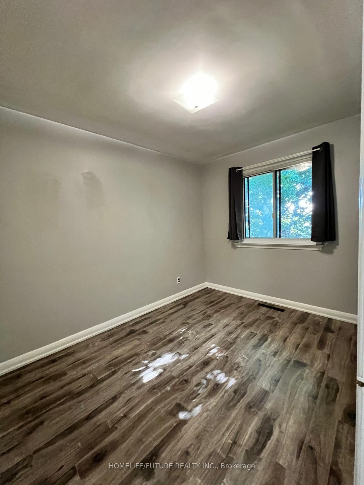 Photo 7 of Unit Main, 21 Mackinac Crescent, Scarborough, Bendale — HOMEH