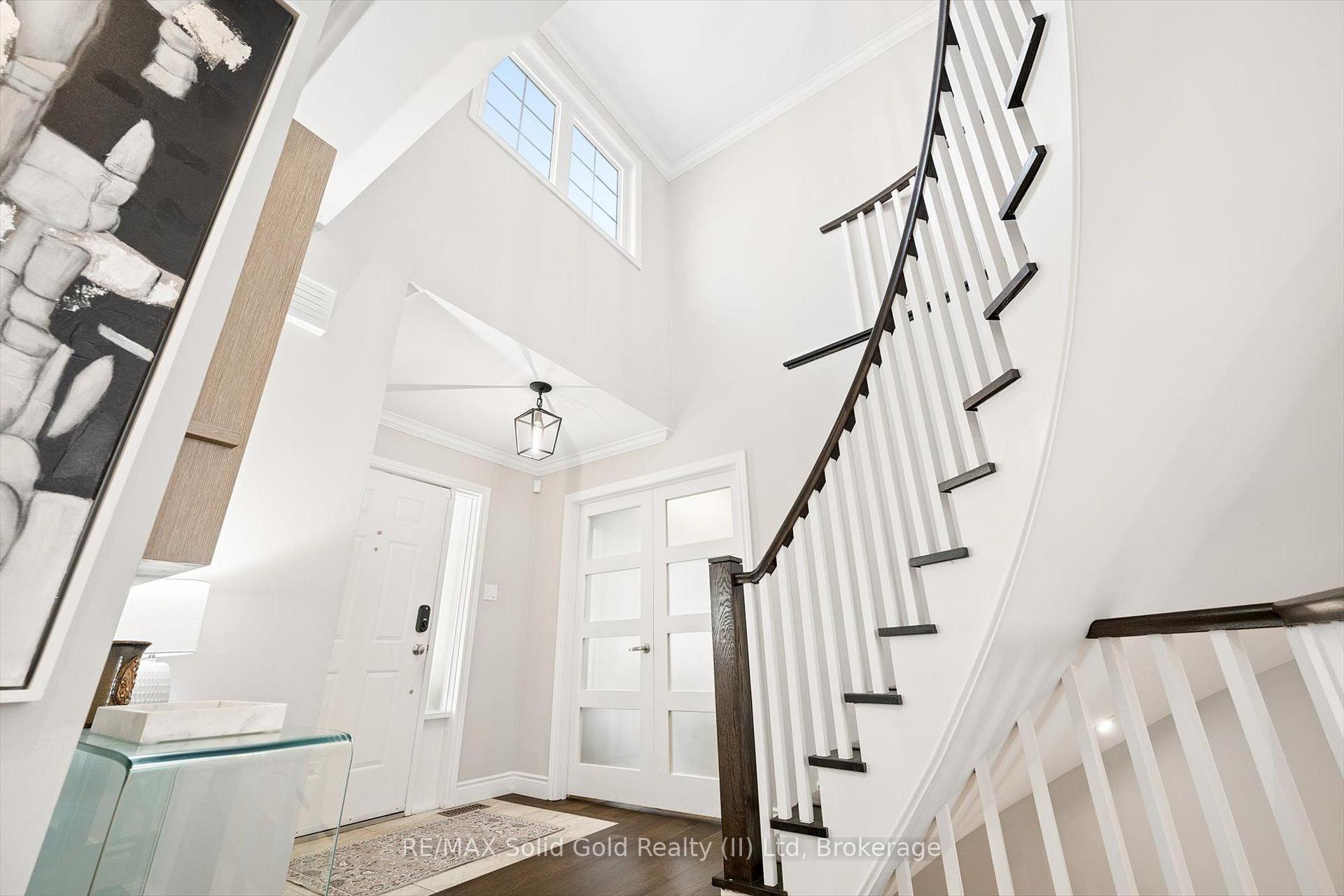 Photo 6 of 315 Crimson Crescent, Waterloo, Lexington/Lincoln Village — HOMEH