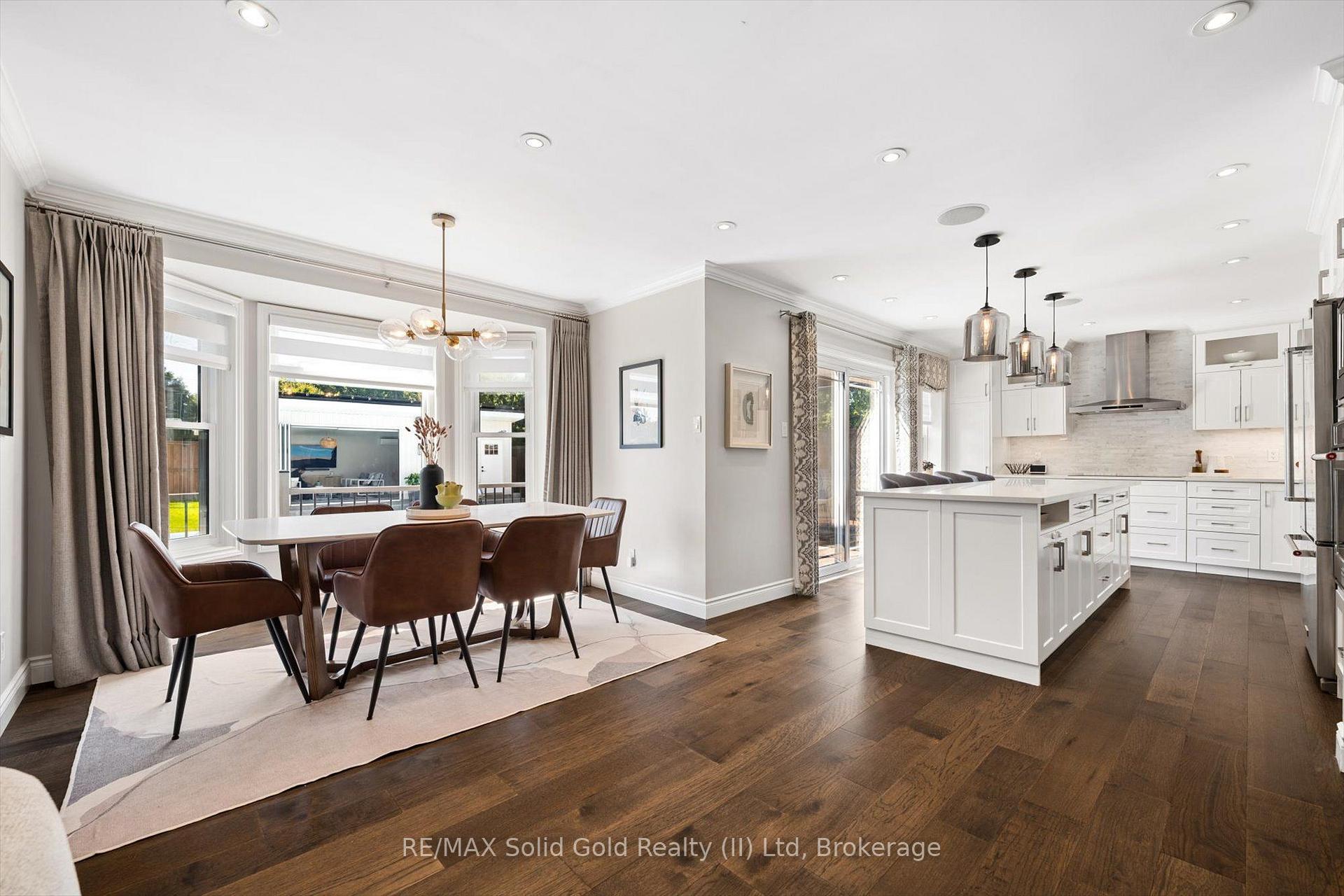 Photo 11 of 315 Crimson Crescent, Waterloo, Lexington/Lincoln Village — HOMEH