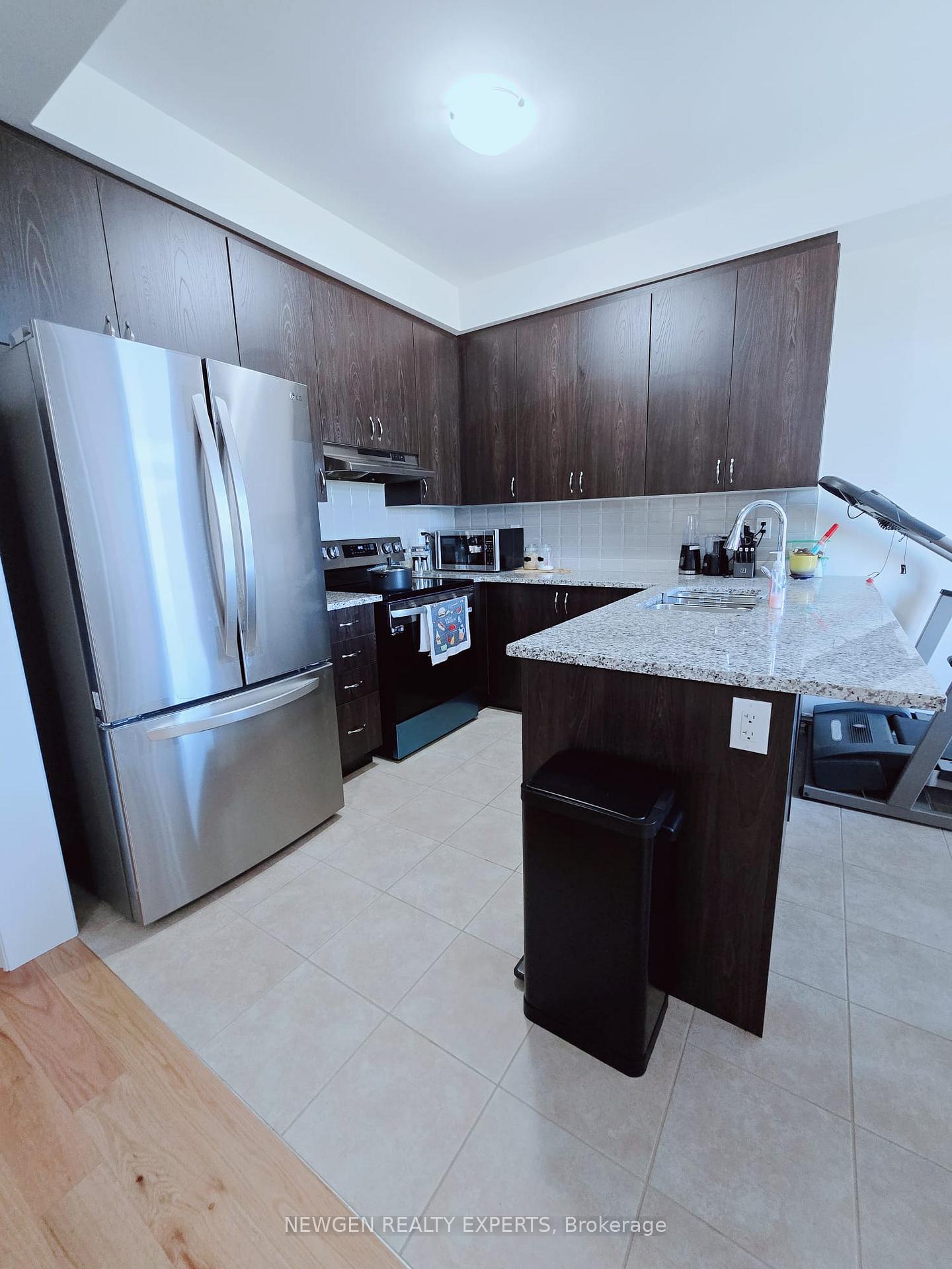 Photo 6 of 12 Cachia Lane, Ajax, Northwest Ajax — HOMEH