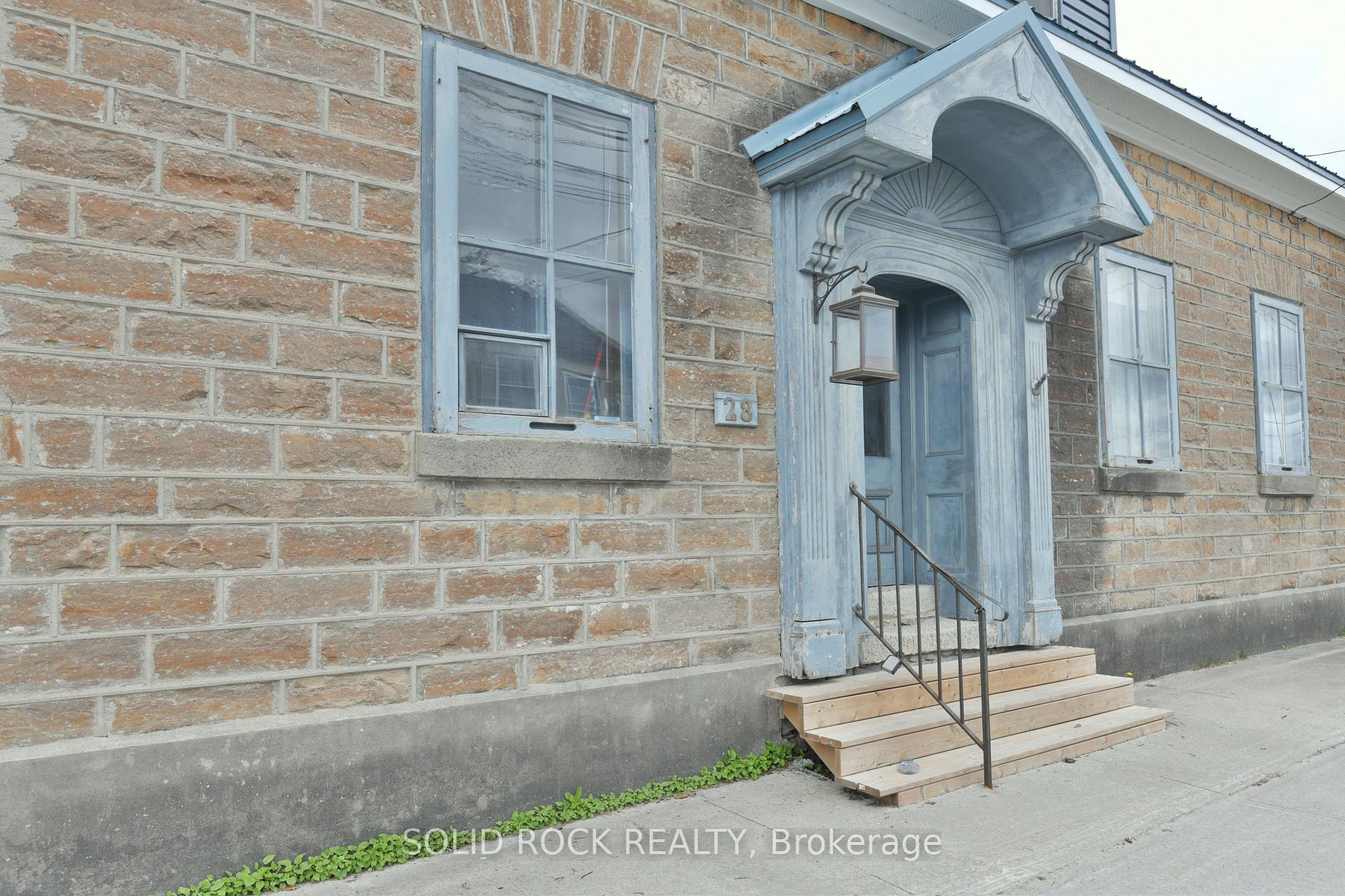 Photo 3 of 28 Wilson Street W, Perth, Perth — HOMEH