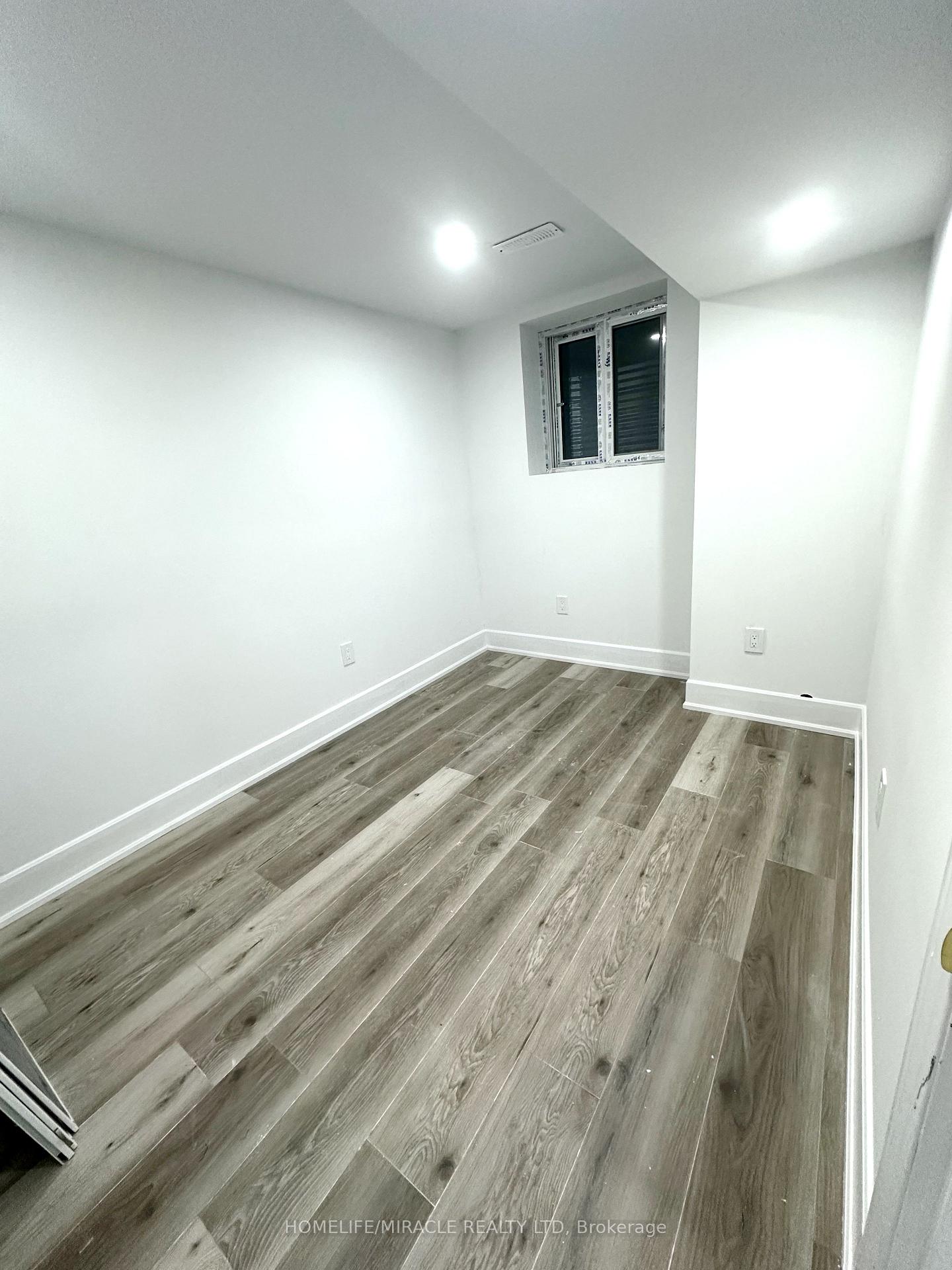 Photo 6 of Unit Bsmt, 50 Baycliffe Drive, Whitby, Williamsburg — HOMEH