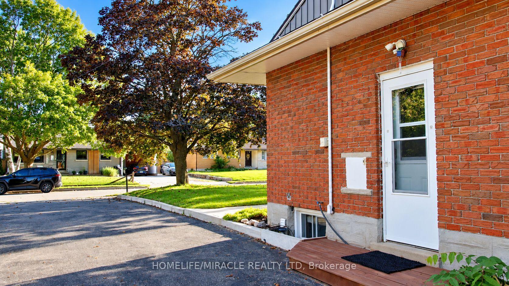 Photo 4 of 18 Clearview Drive, Cambridge, Blair Road — HOMEH
