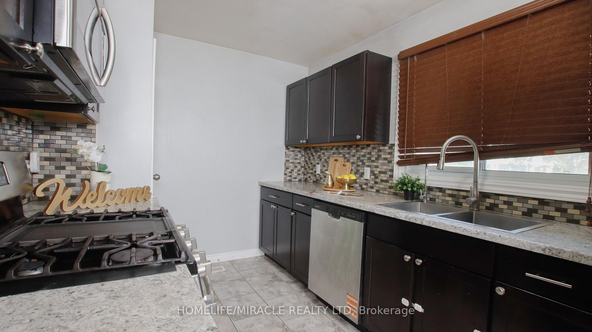 Photo 9 of 18 Clearview Drive, Cambridge, Blair Road — HOMEH