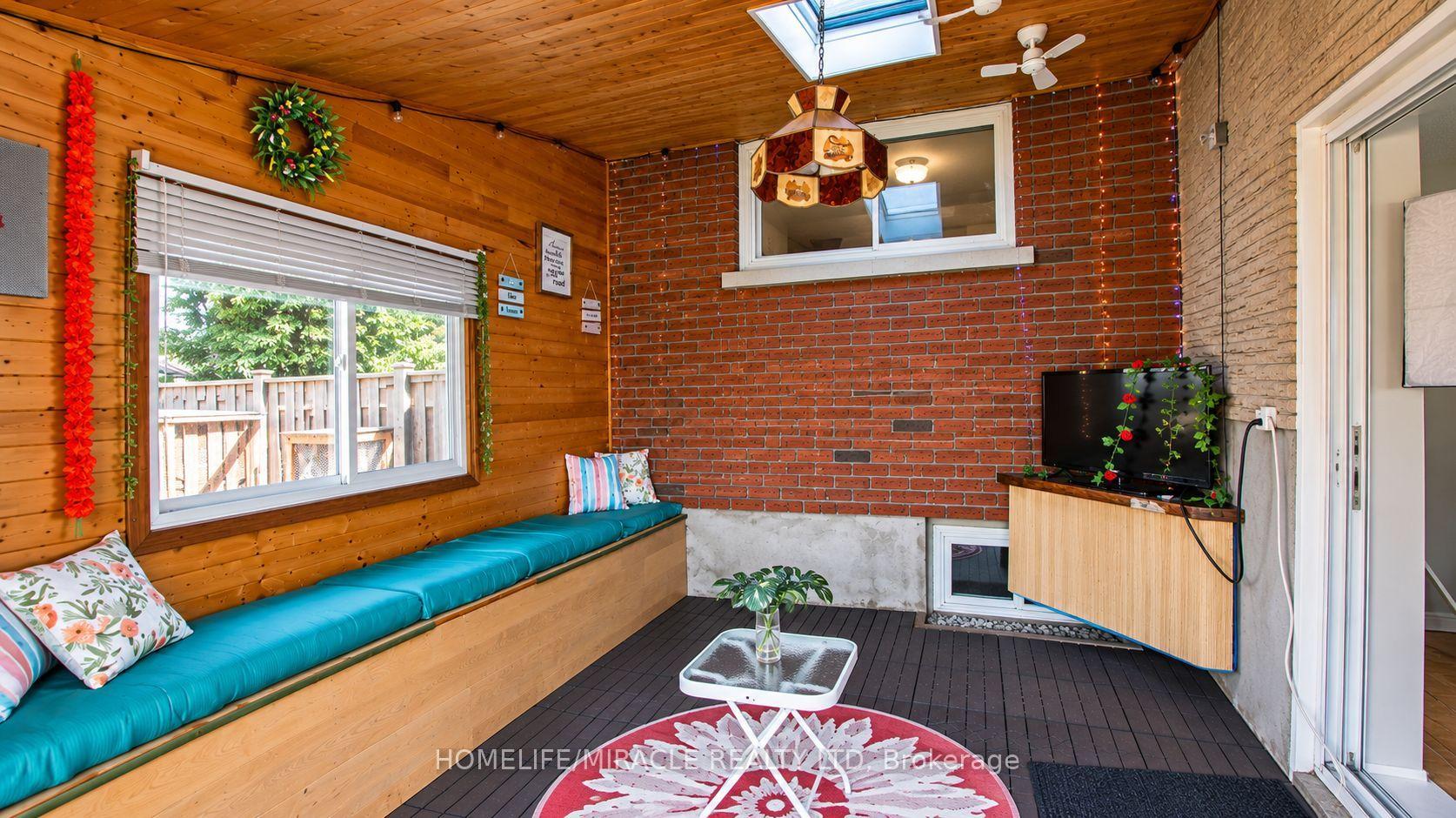 Photo 32 of 18 Clearview Drive, Cambridge, Blair Road — HOMEH