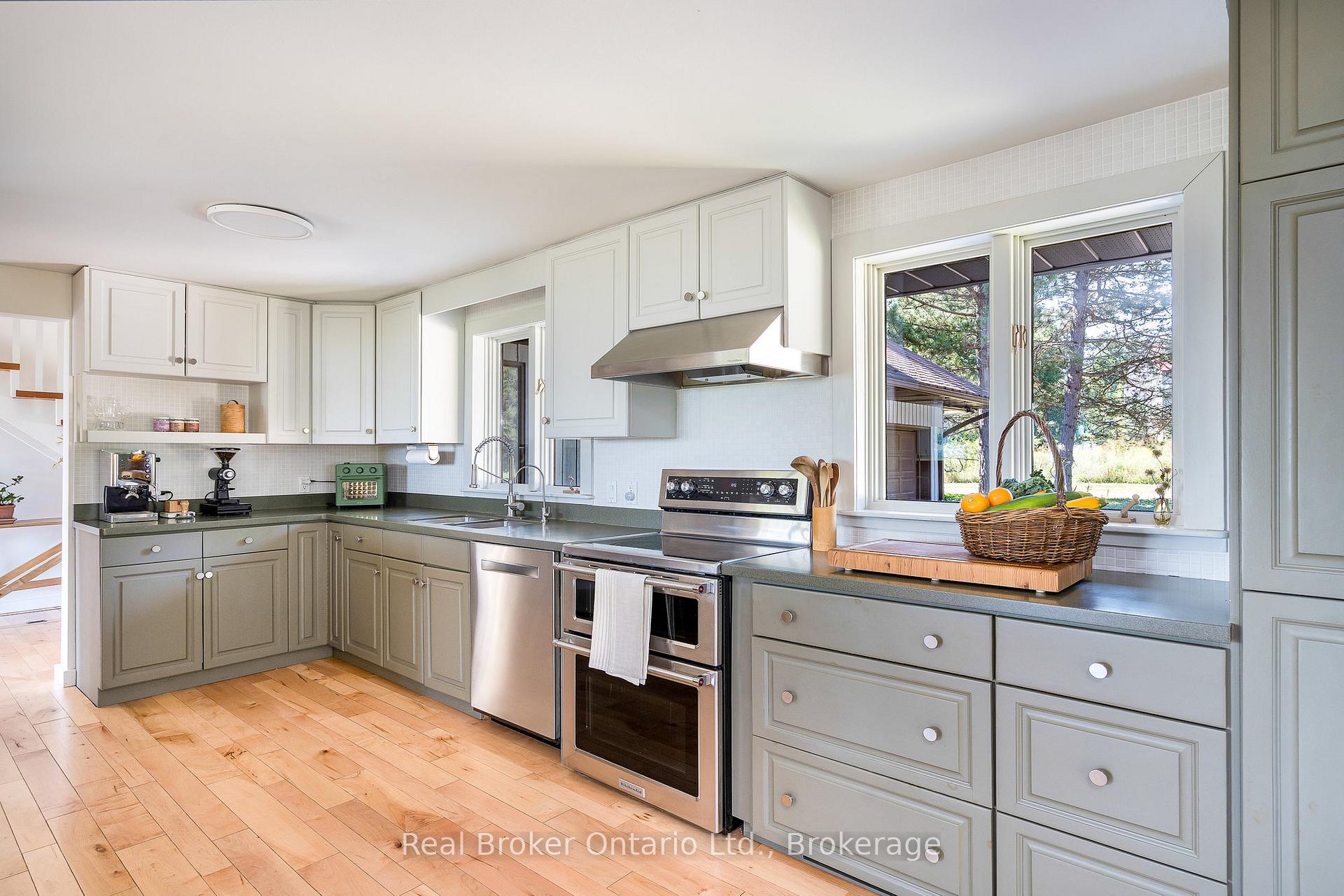 Photo 17 of 46447 Old Mail Road, Meaford — HOMEH