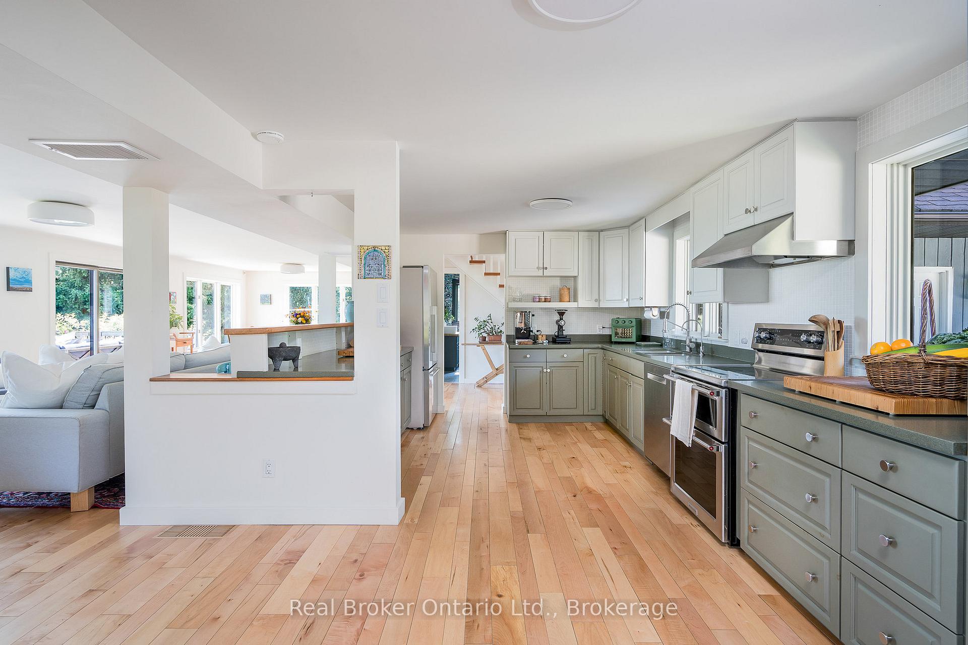 Photo 16 of 46447 Old Mail Road, Meaford — HOMEH