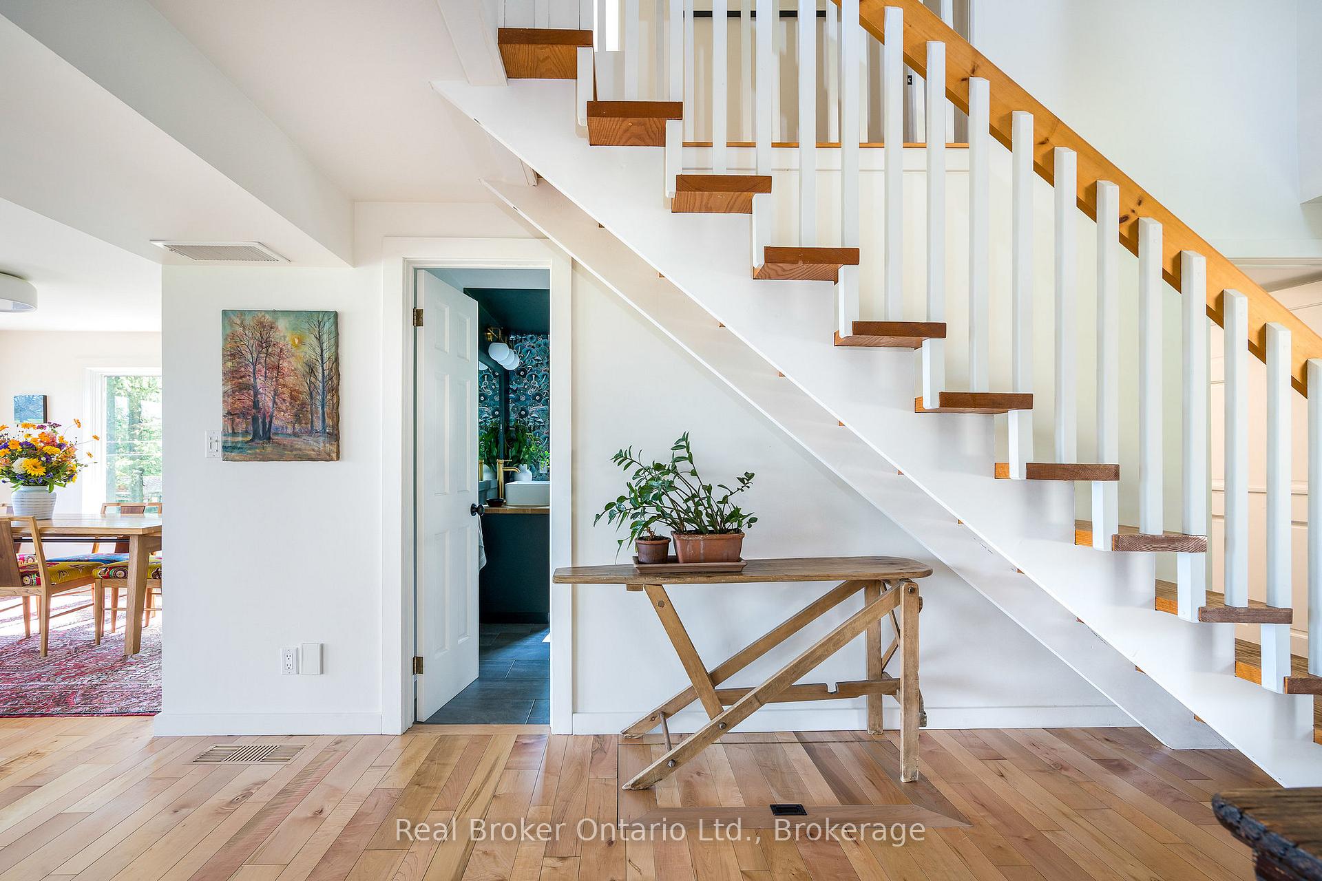 Photo 27 of 46447 Old Mail Road, Meaford — HOMEH