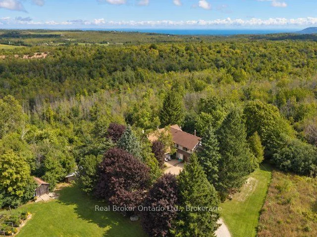 Photo 4 of 46447 Old Mail Road, Meaford — HOMEH