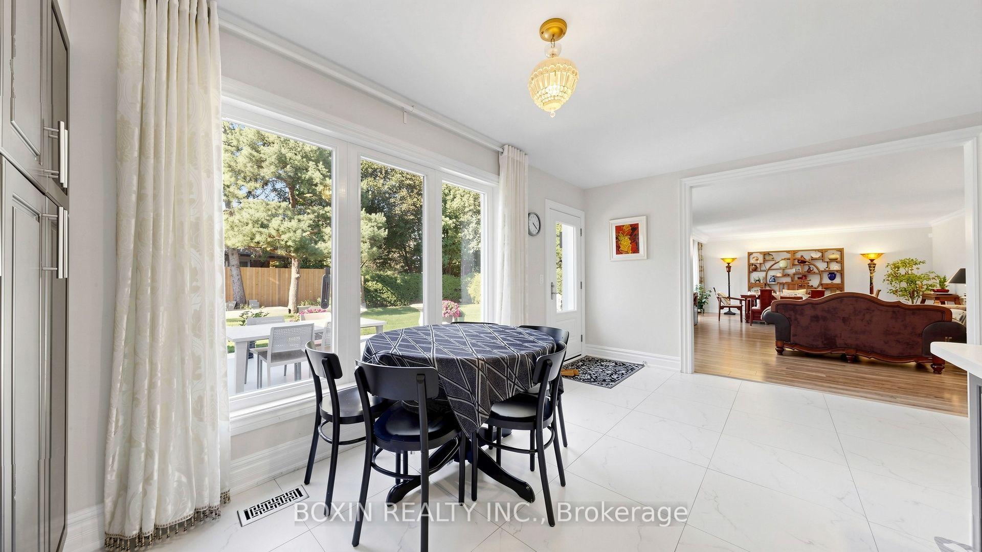 Photo 14 of 33 Wilket Road, North York, Bridle Path-Sunnybrook-York Mills — HOMEH