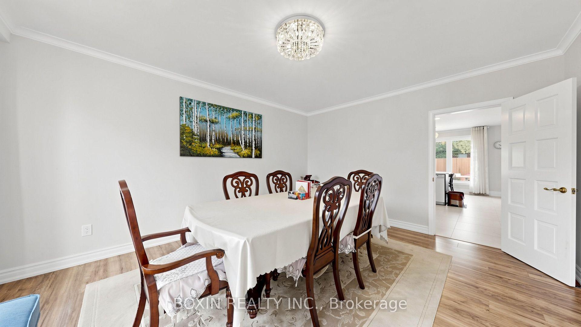 Photo 16 of 33 Wilket Road, North York, Bridle Path-Sunnybrook-York Mills — HOMEH