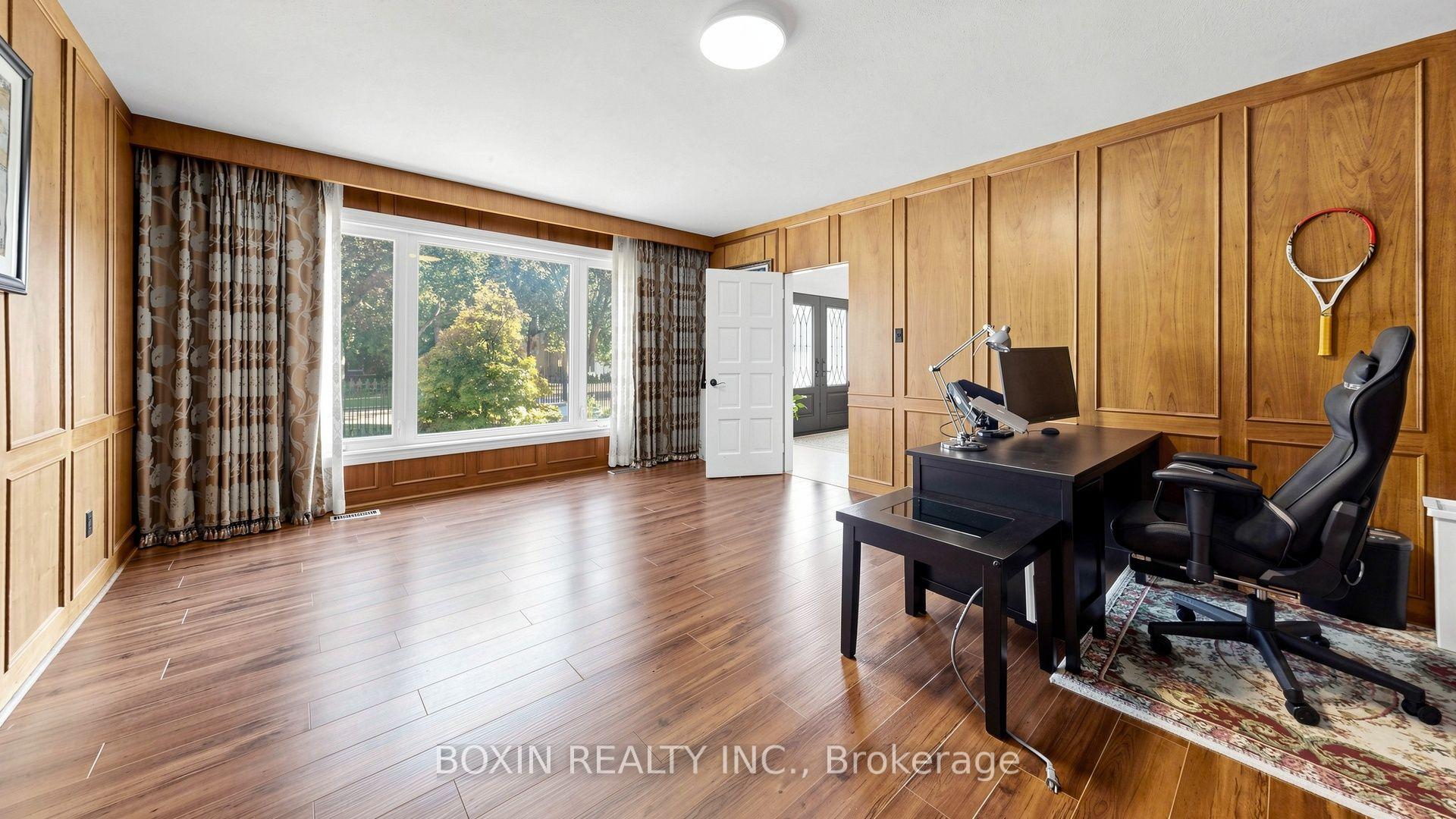 Photo 17 of 33 Wilket Road, North York, Bridle Path-Sunnybrook-York Mills — HOMEH