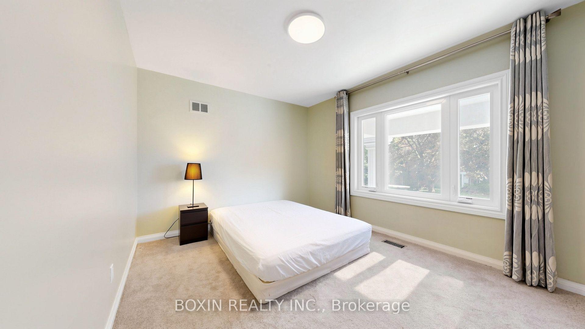 Photo 26 of 33 Wilket Road, North York, Bridle Path-Sunnybrook-York Mills — HOMEH