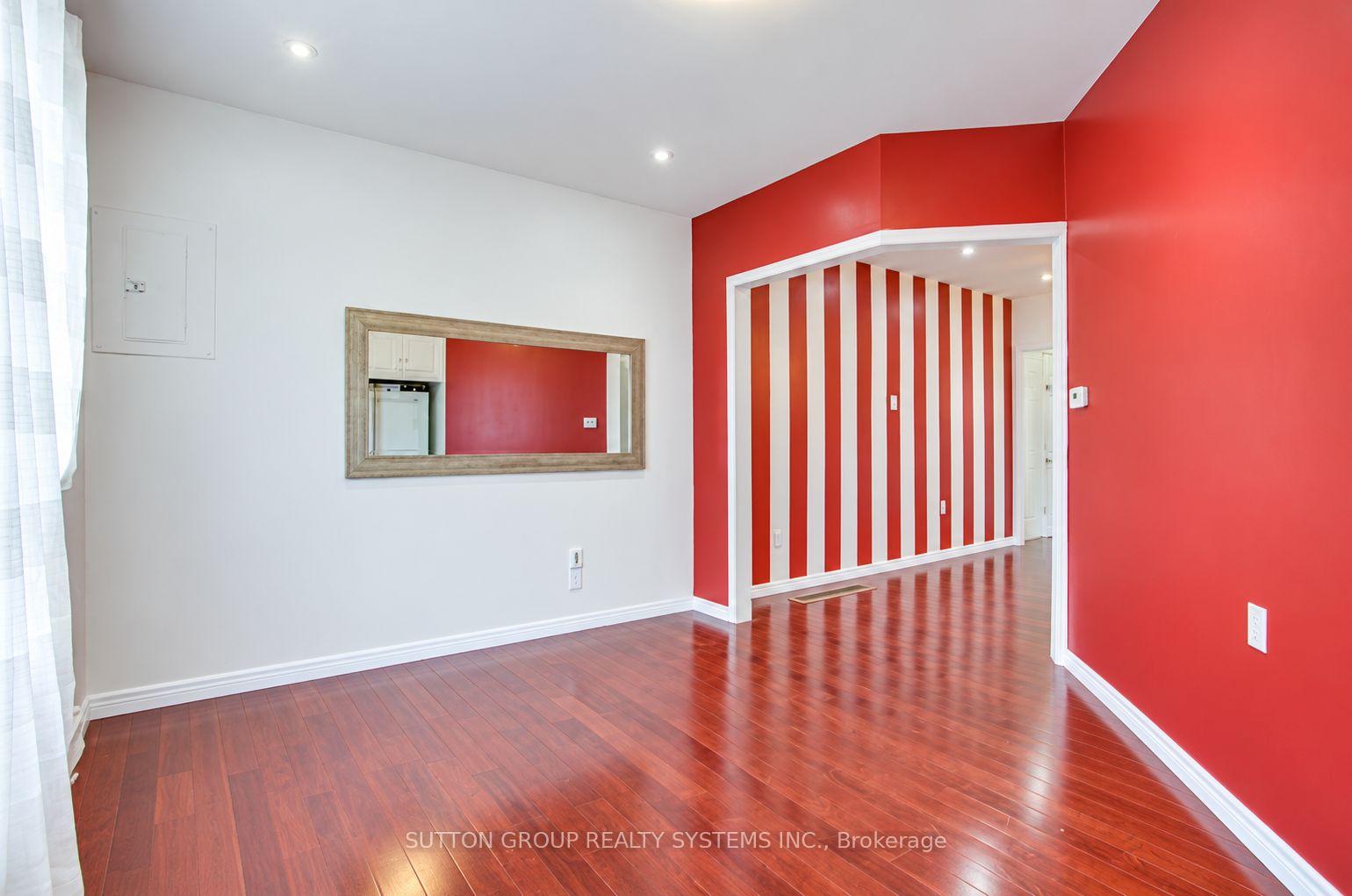 Photo 8 of 2094 Dufferin Street, Toronto, Caledonia-Fairbank — HOMEH